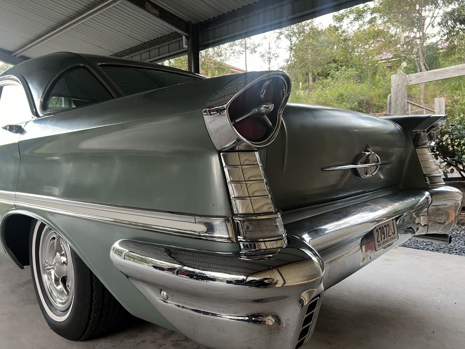 1957 OLDSMOBILE SUPER 88 SEDAN