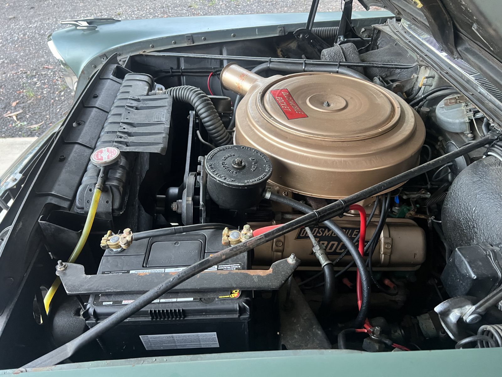 1957 OLDSMOBILE SUPER 88 SEDAN