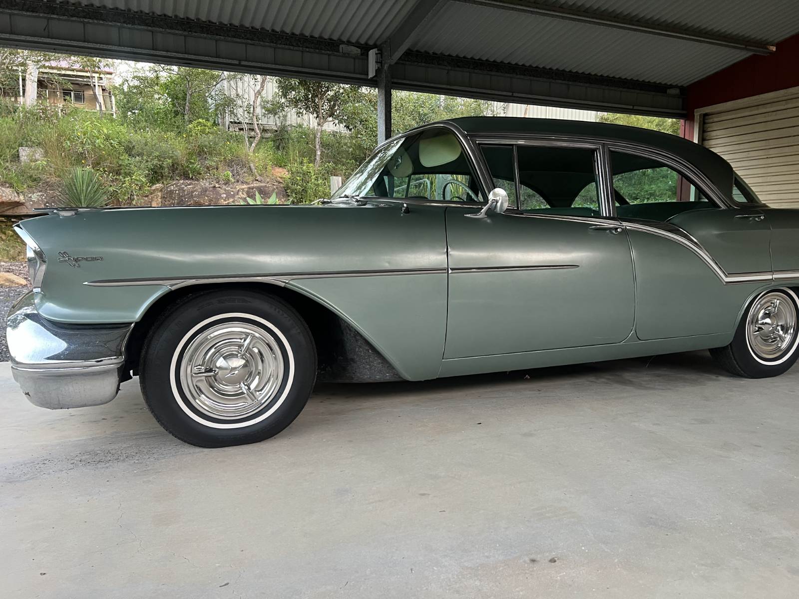 1957 OLDSMOBILE SUPER 88 SEDAN