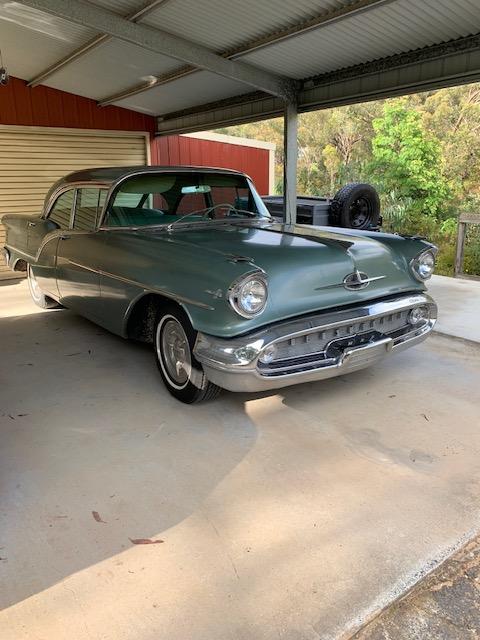 1957 OLDSMOBILE SUPER 88 SEDAN