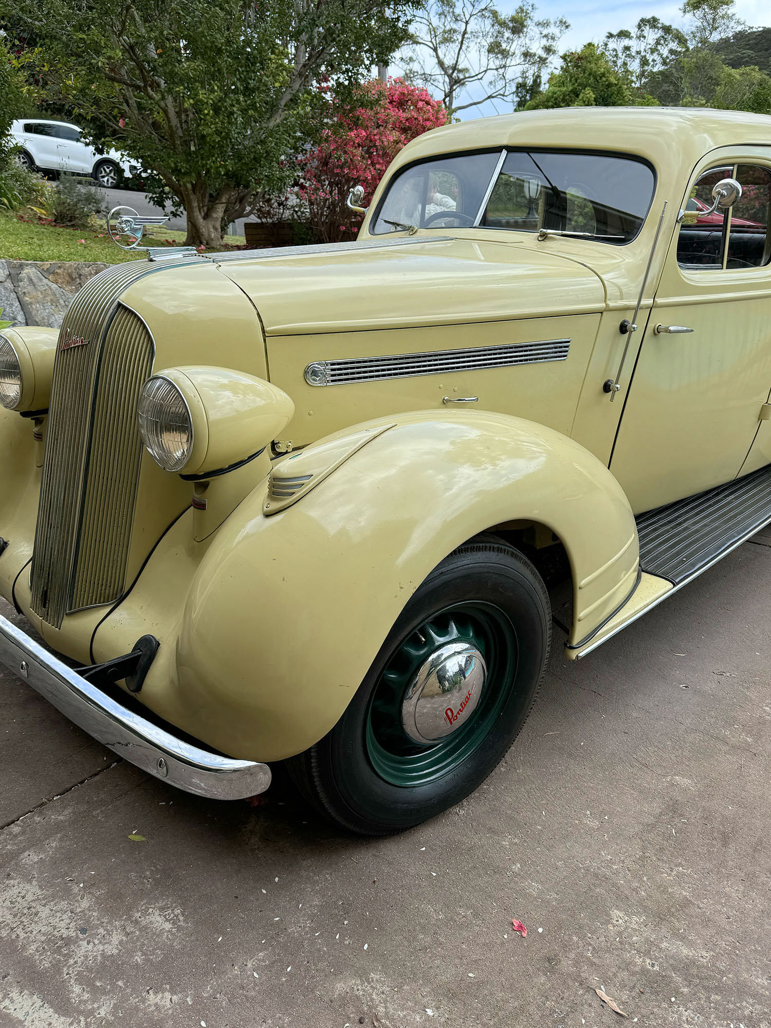 1936 PONTIAC SIX SEDAN