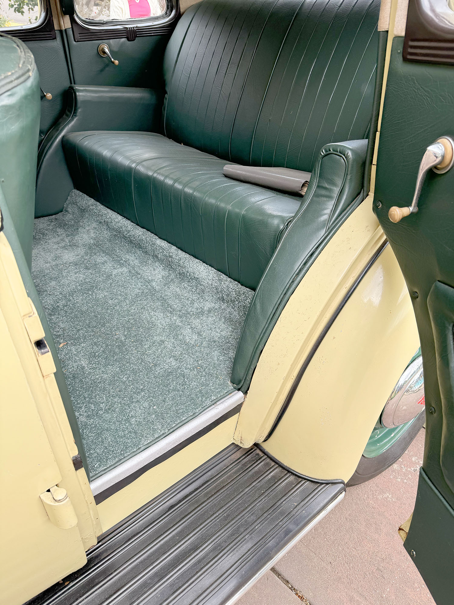 1936 PONTIAC SIX SEDAN