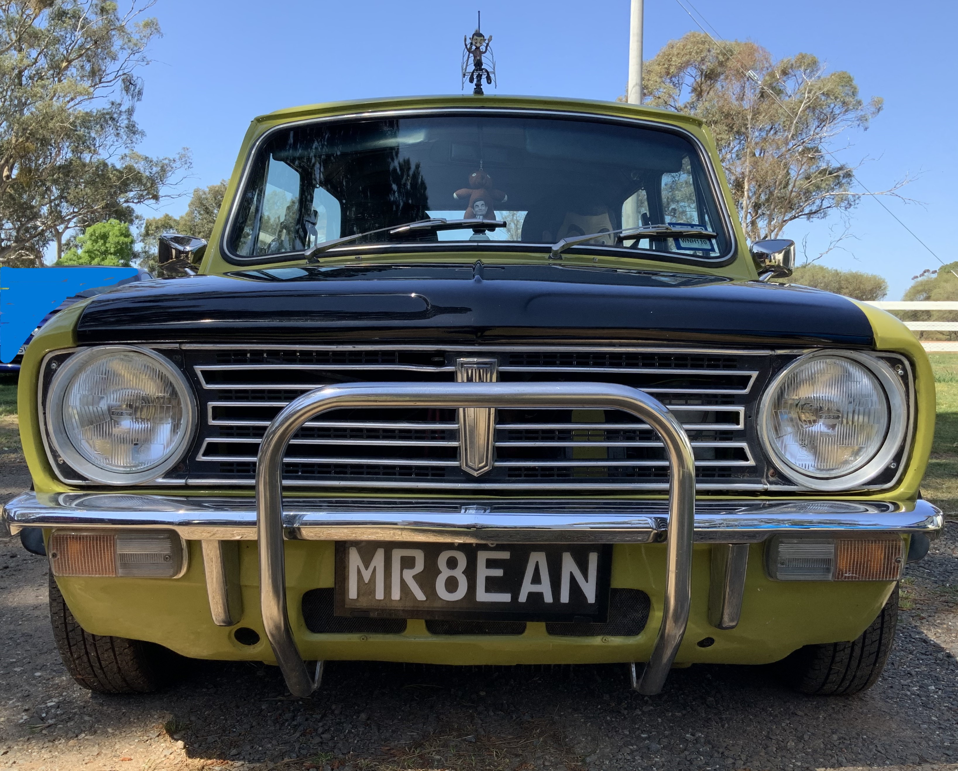 1971 LEYLAND MINI SEDAN
