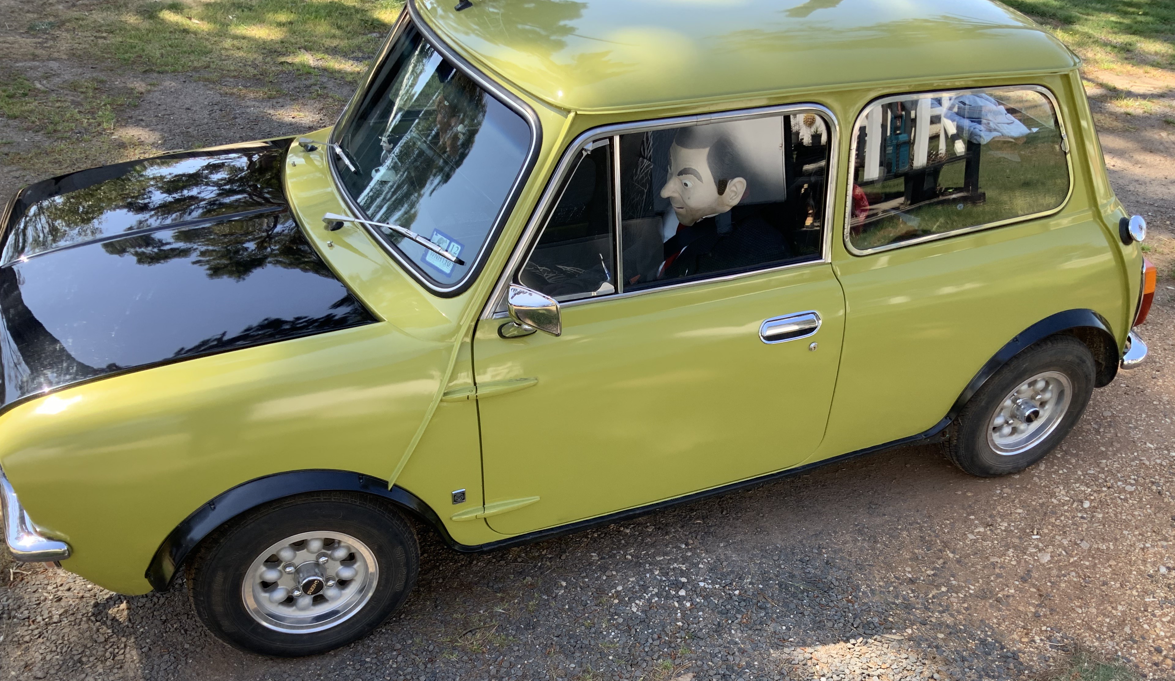 1971 LEYLAND MINI SEDAN