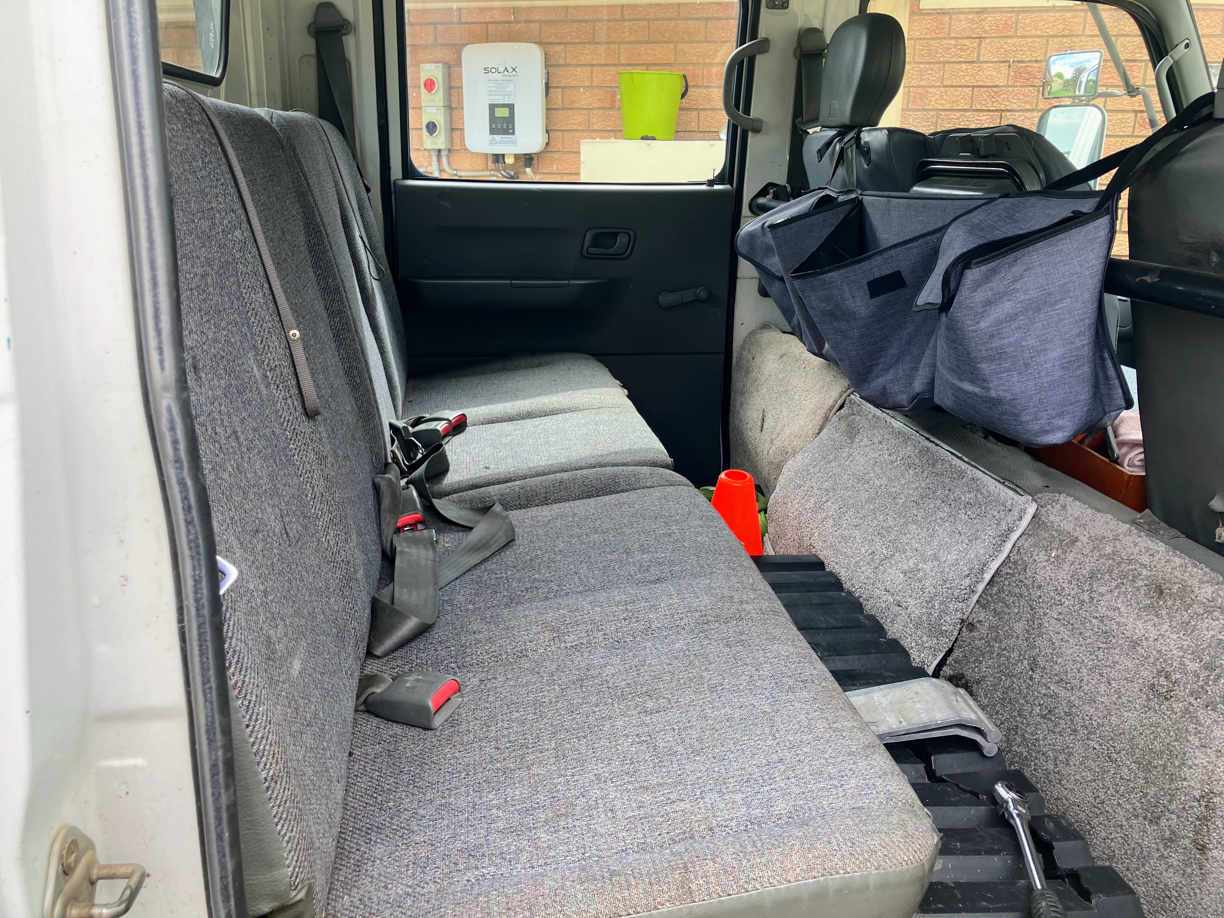 2004 MITSUBISHI CANTER DUAL CAB BEAVER TAIL CAR TRANSPORTER