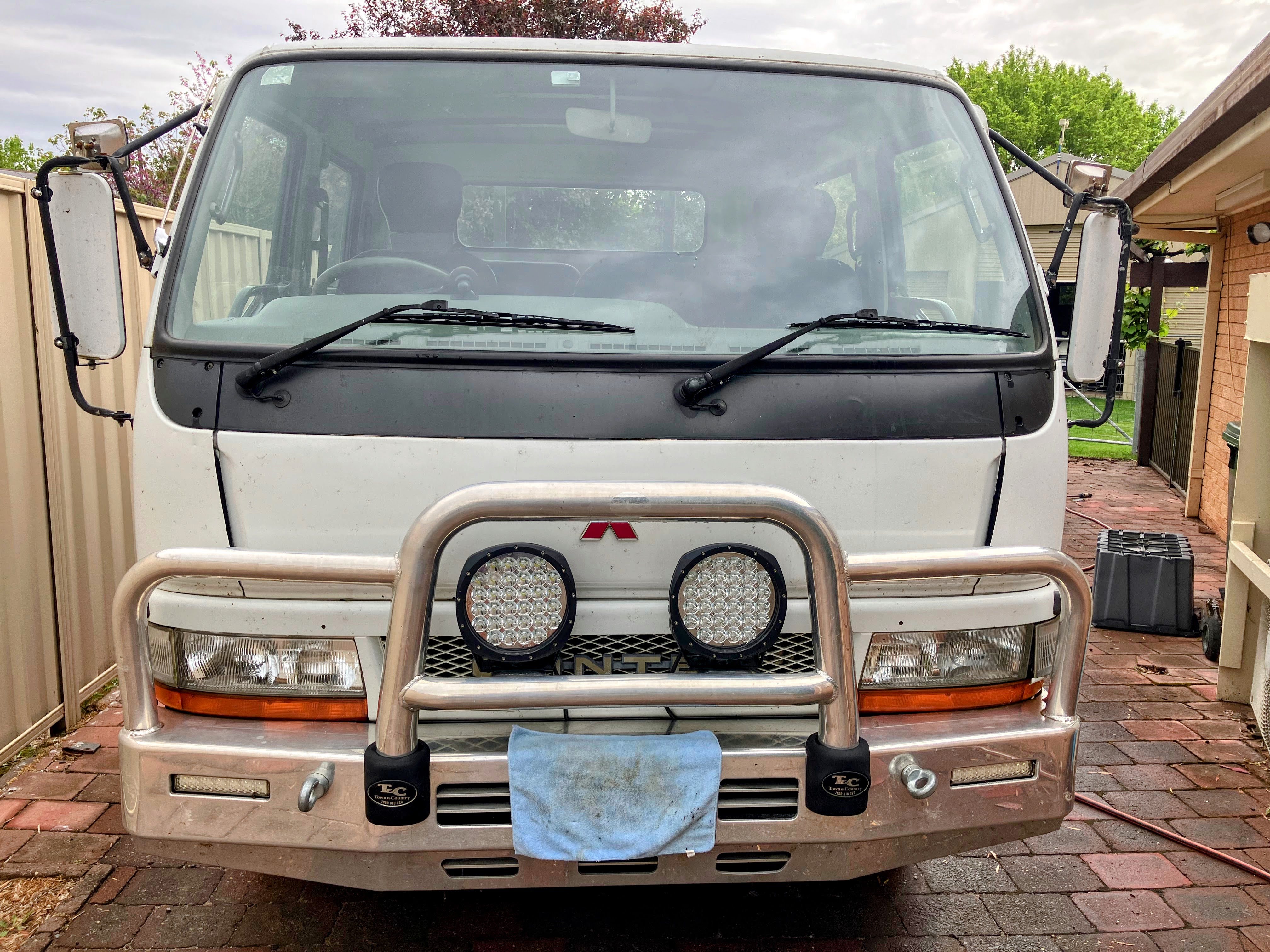 2004 MITSUBISHI CANTER DUAL CAB BEAVER TAIL CAR TRANSPORTER