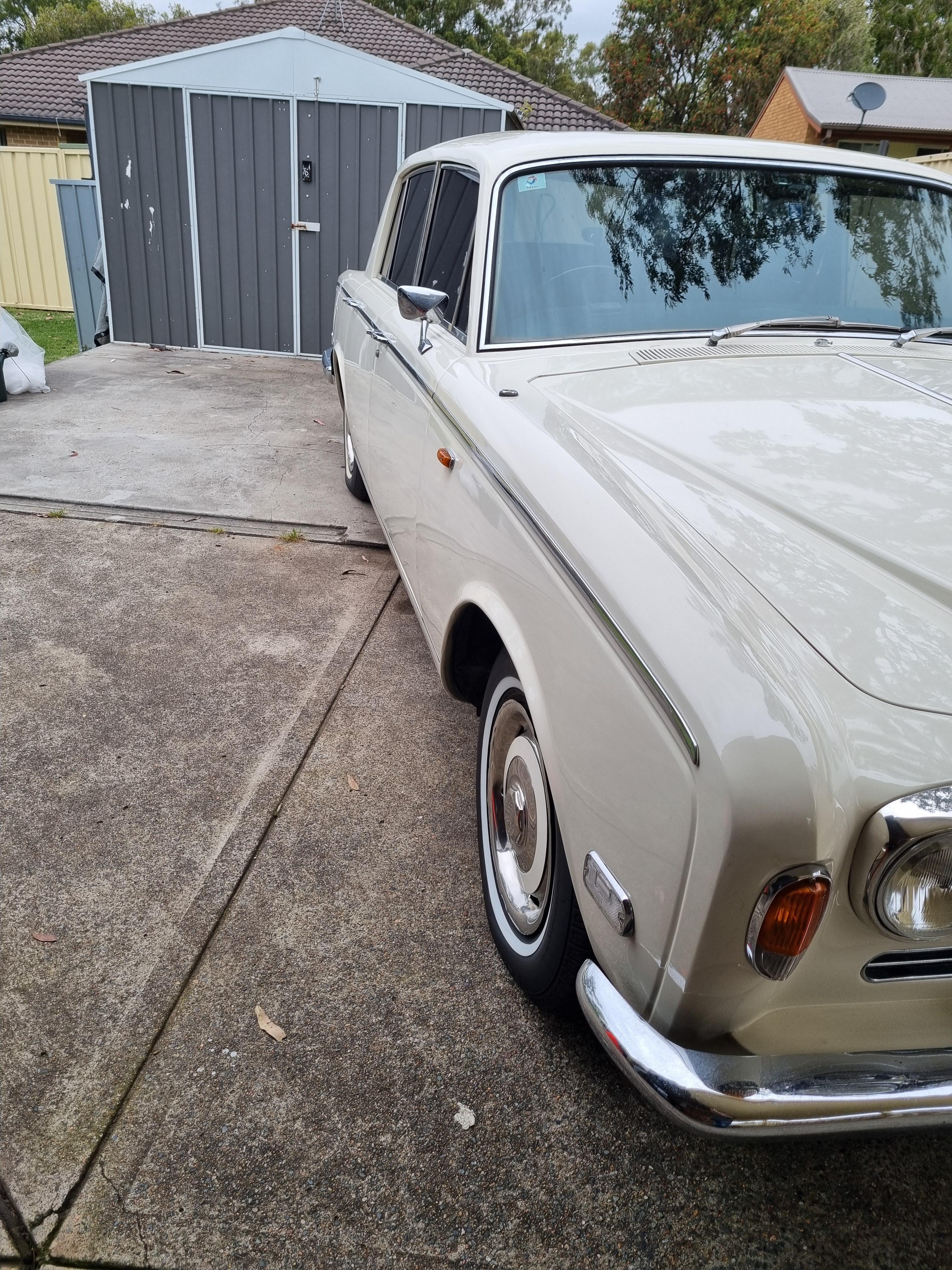1970 ROLLS-ROYCE SILVER SHADOW 4D SEDAN