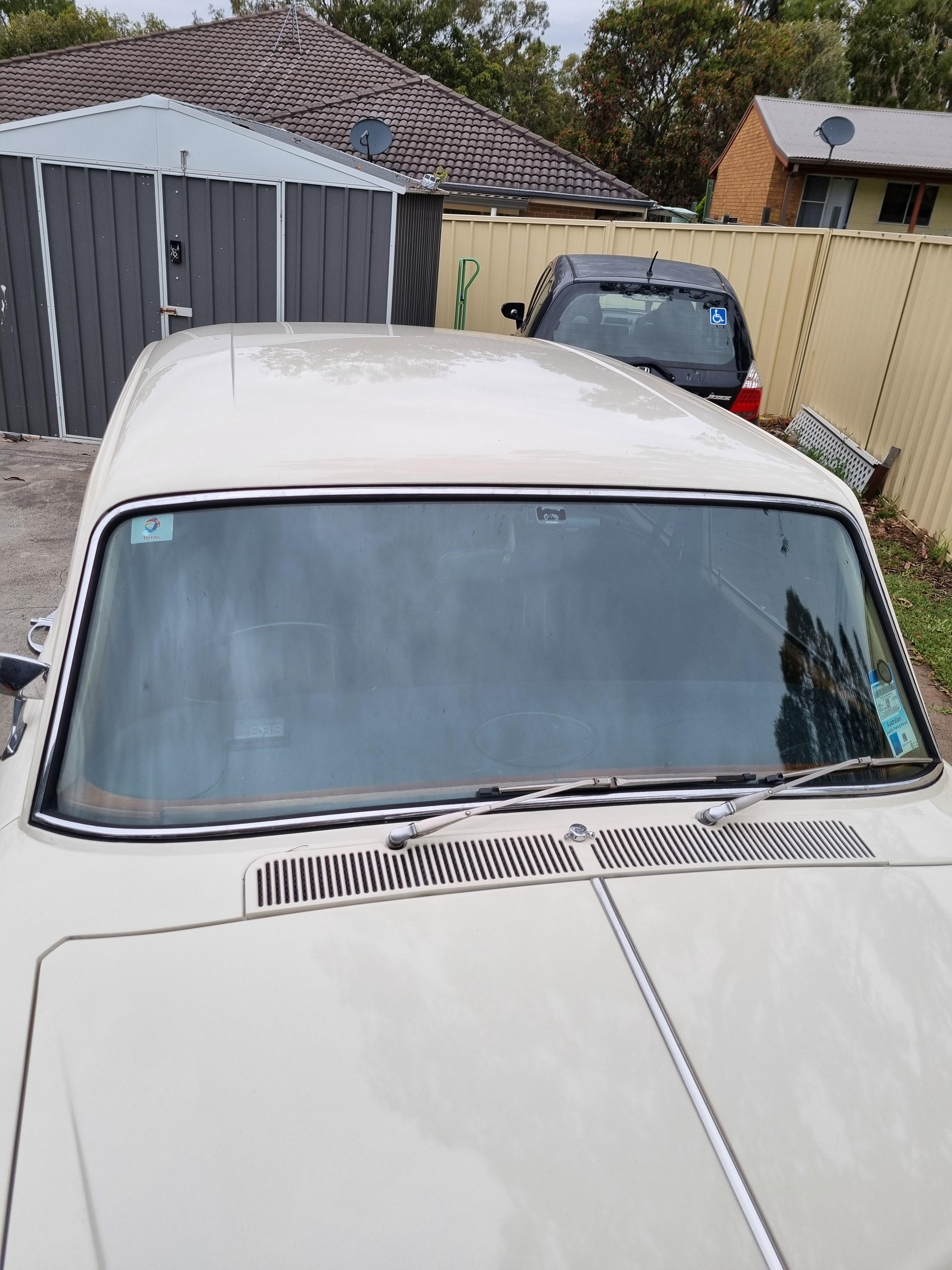 1970 ROLLS-ROYCE SILVER SHADOW 4D SEDAN