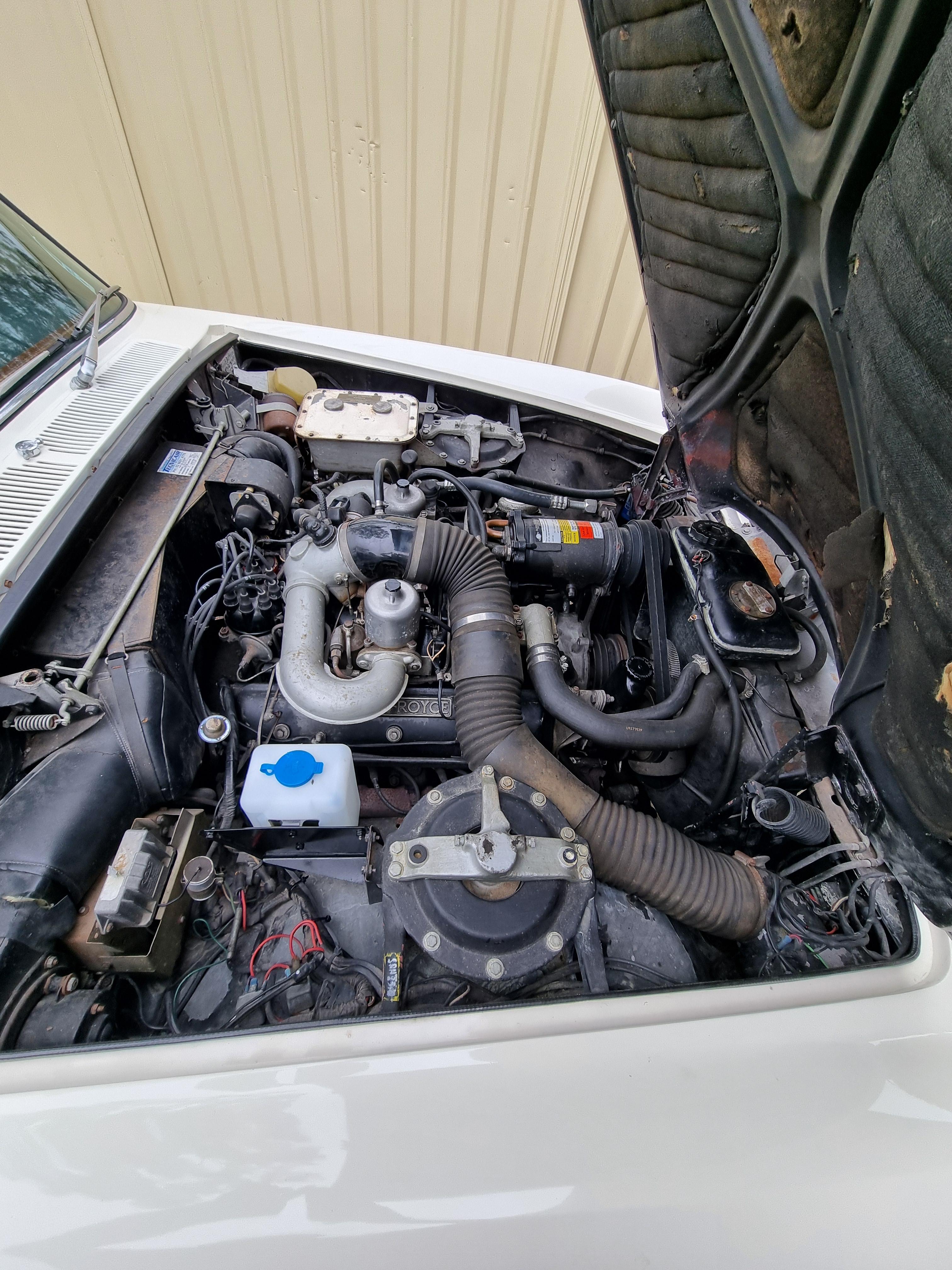 1970 ROLLS-ROYCE SILVER SHADOW 4D SEDAN
