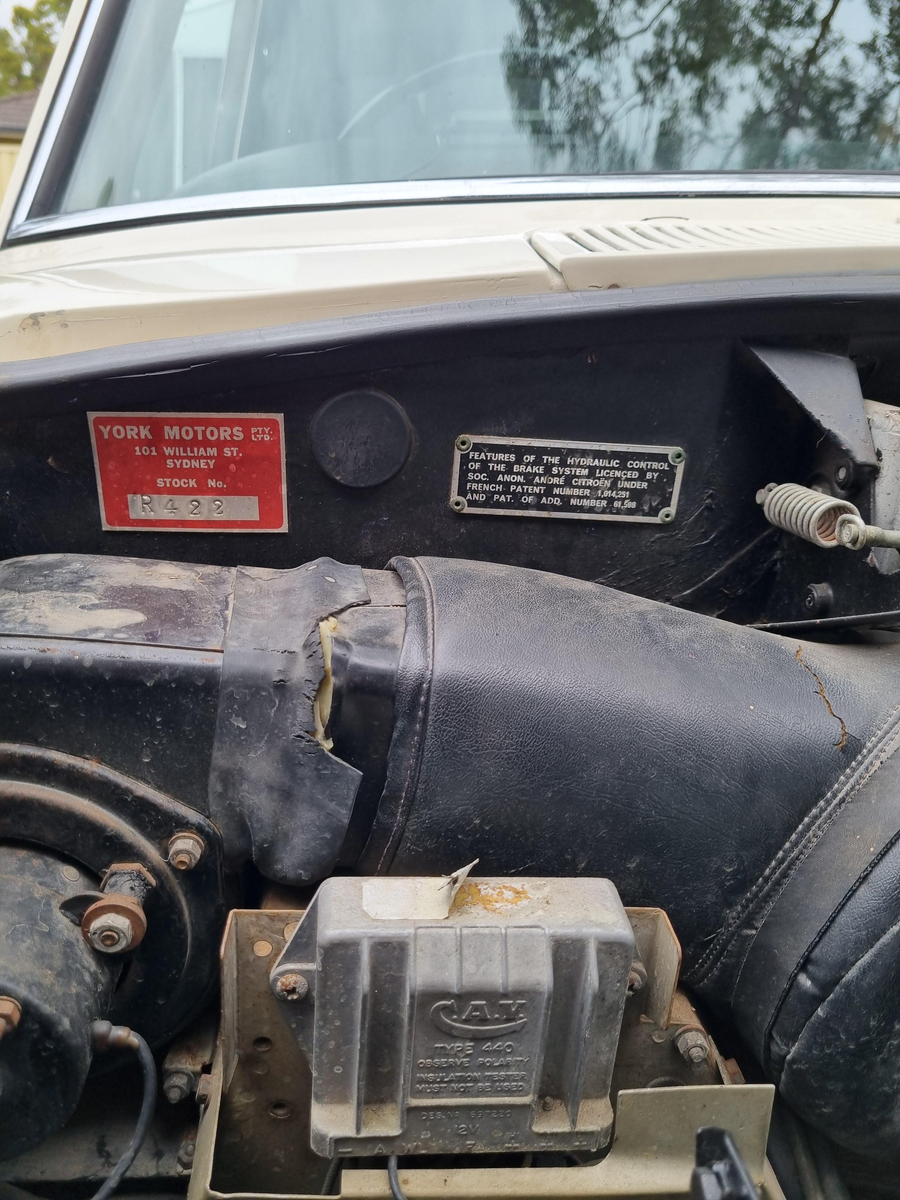 1970 ROLLS-ROYCE SILVER SHADOW 4D SEDAN