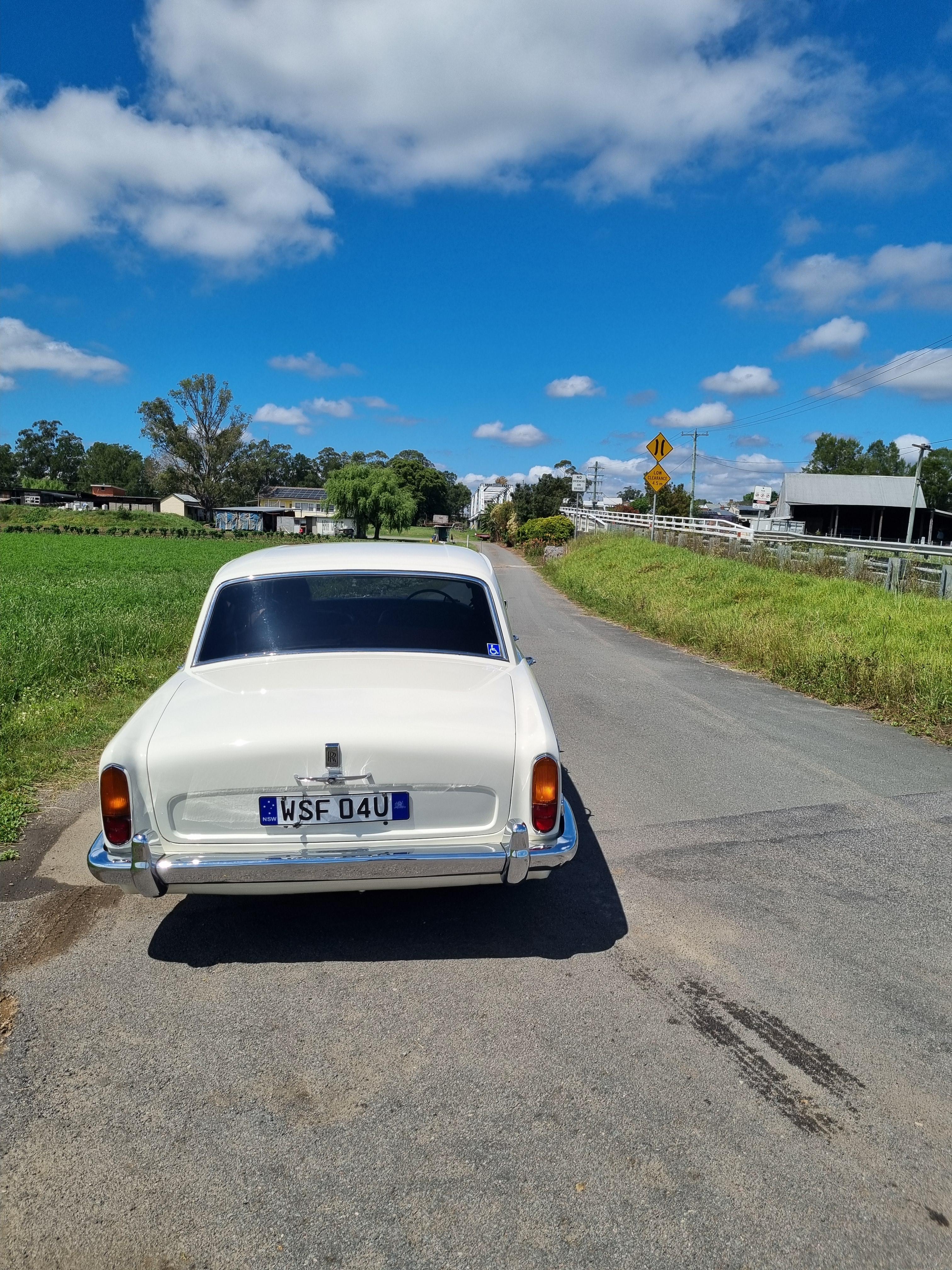 1970 ROLLS-ROYCE SILVER SHADOW 4D SEDAN