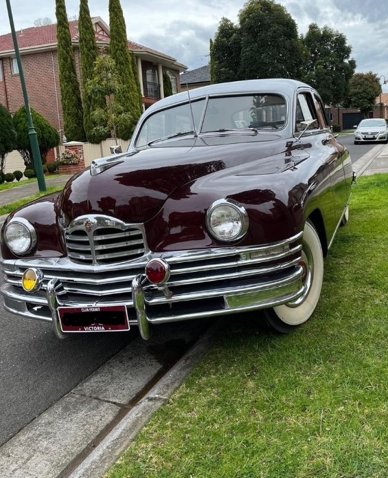 1948 PACKARD DELUXE EIGHT MANUAL SEDAN