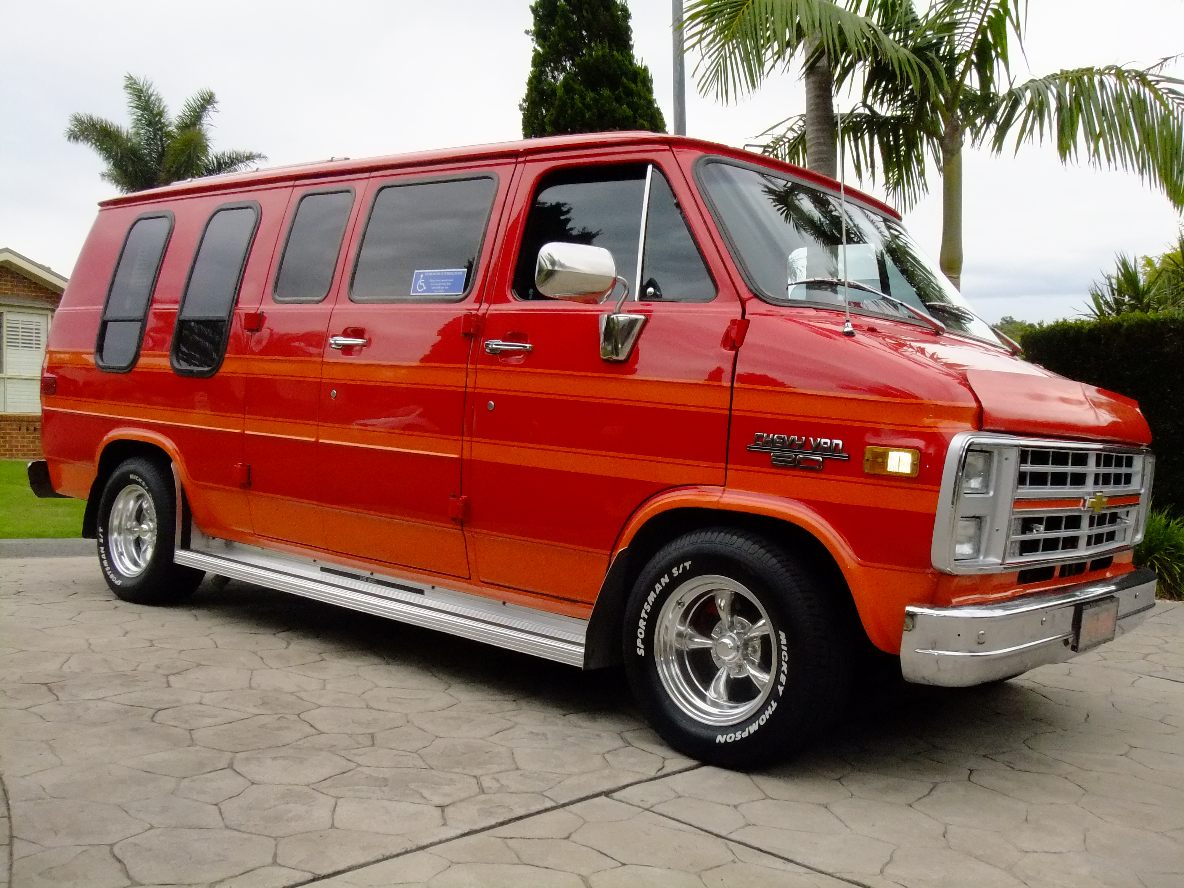 1984 CHEVROLET G20 CUSTOM SPORTSVAN