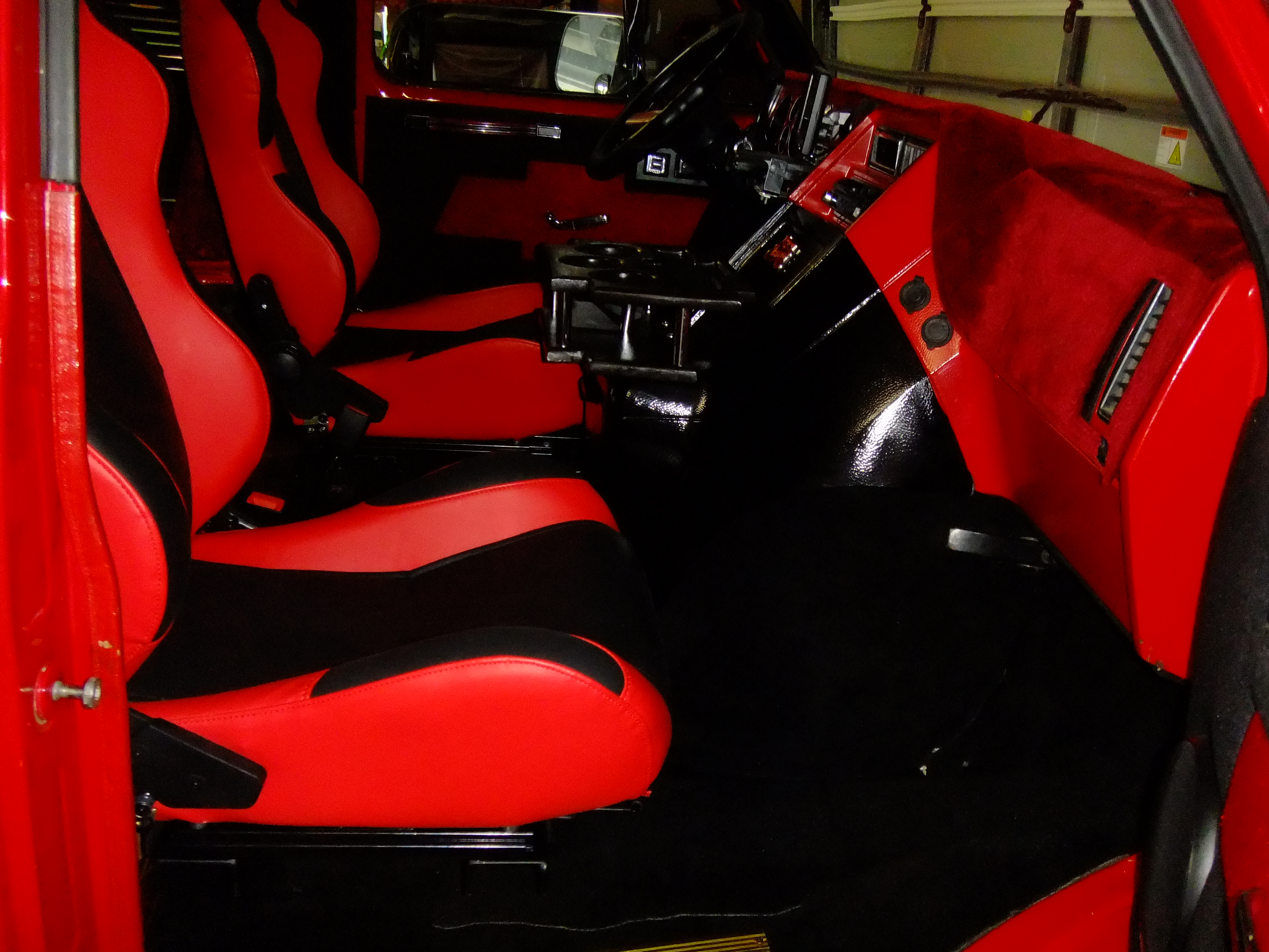 1984 CHEVROLET G20 CUSTOM SPORTSVAN