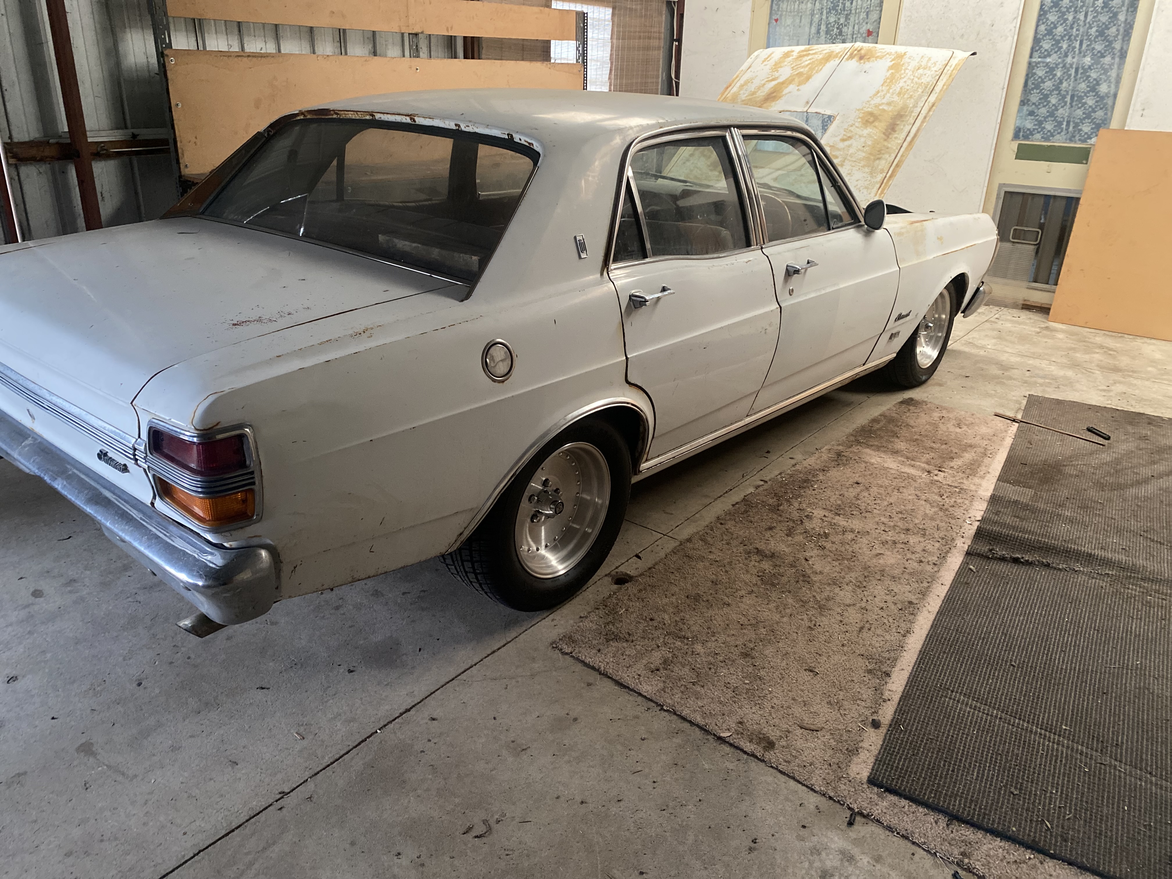 1971 FORD FAIRMONT XY 4 SP MANUAL 4D SEDAN
