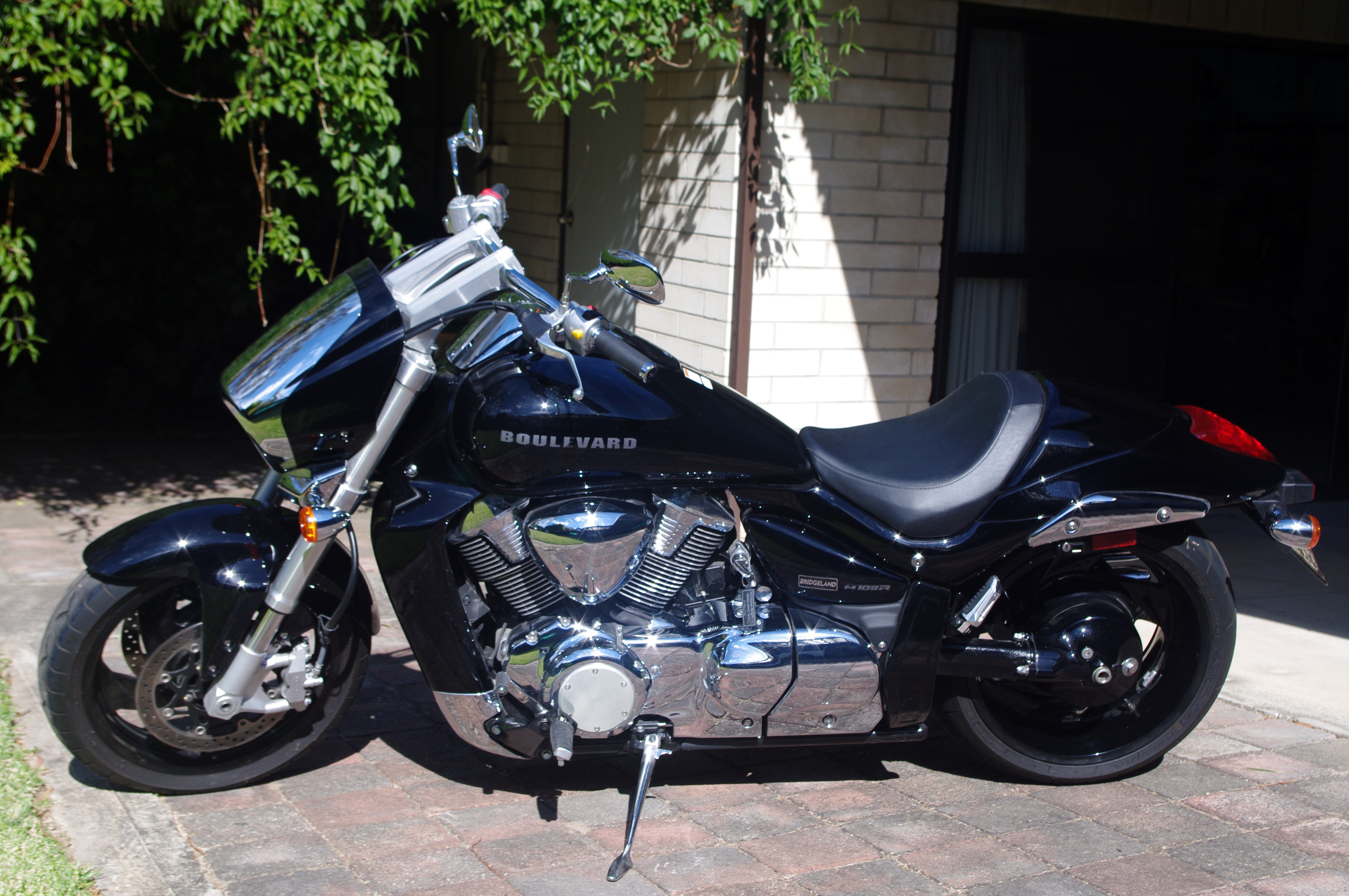 2016 SUZUKI VZR 1800 BOULEVARD (M109R)
