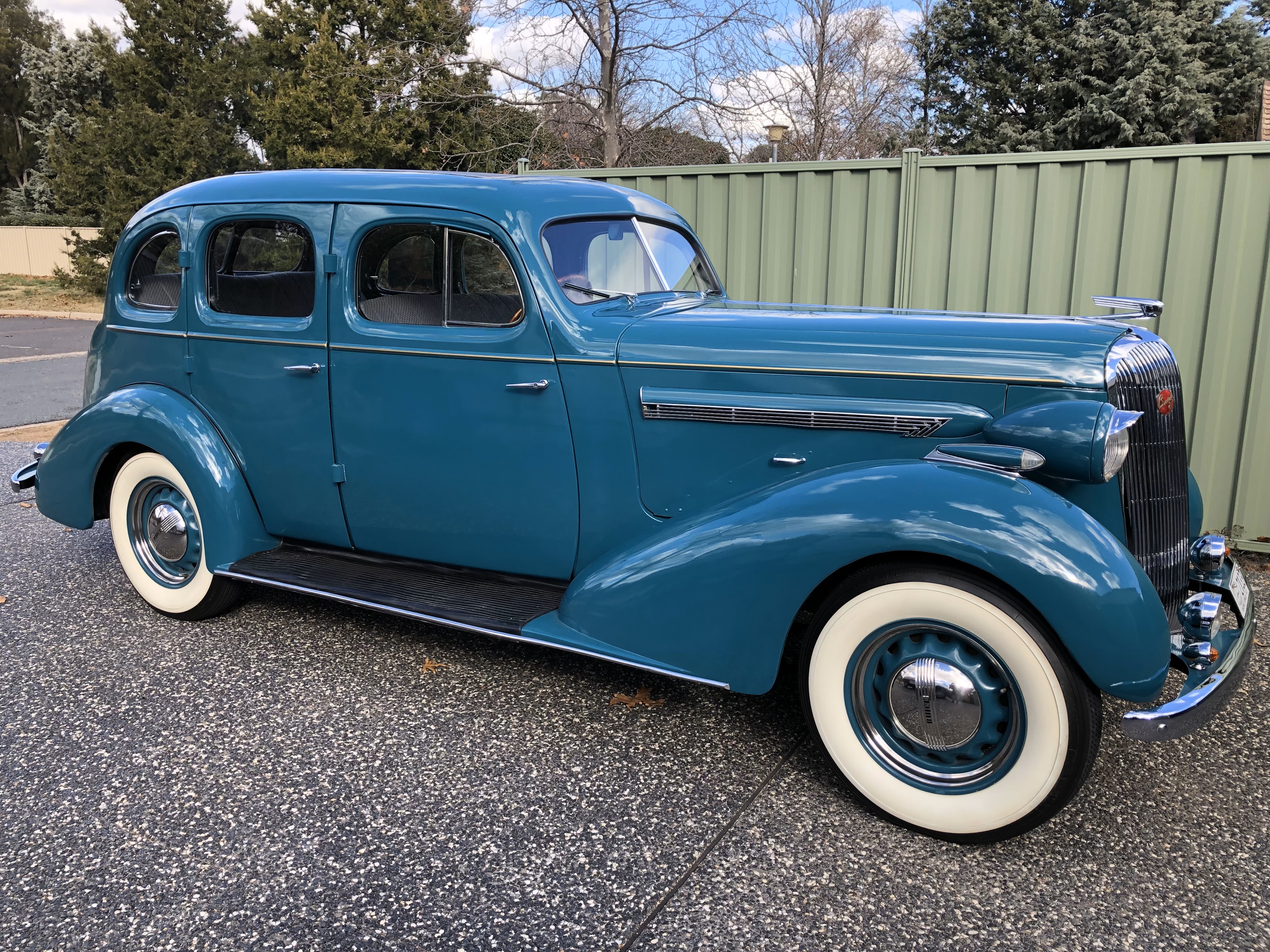 1936 BUICK SERIES 40 STRAIGHT 8 SEDAN