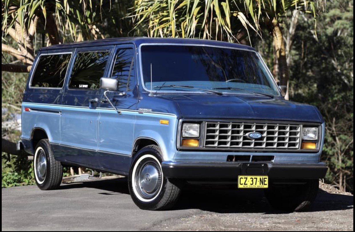 1986 FORD ECONOLINE 3 SPD AUTOMATIC VAN