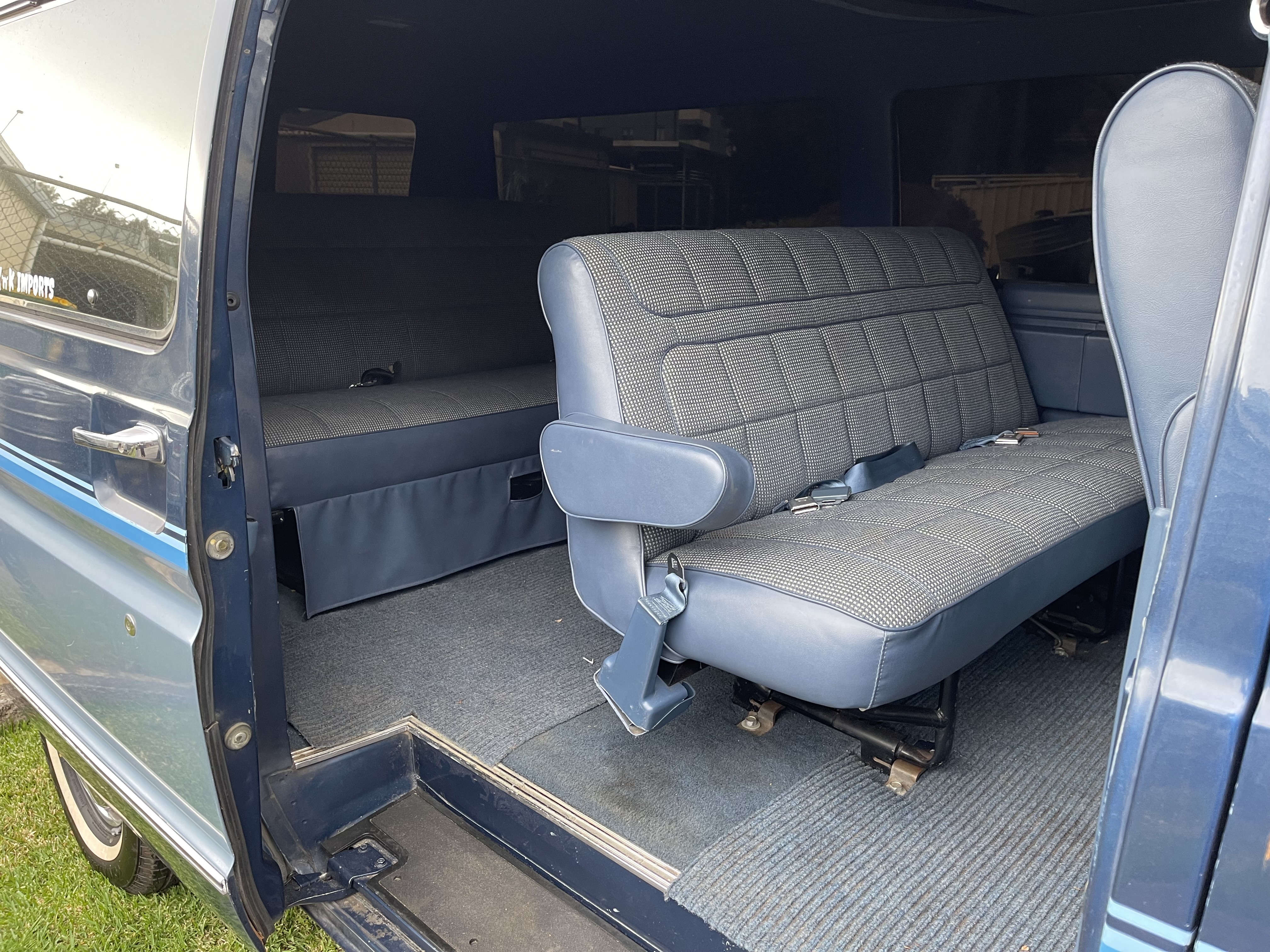 1986 FORD ECONOLINE VAN