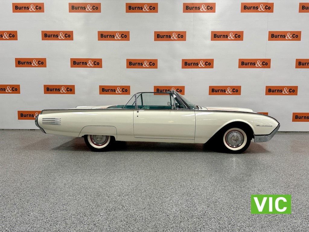 1961 FORD THUNDERBIRD CONVERTIBLE