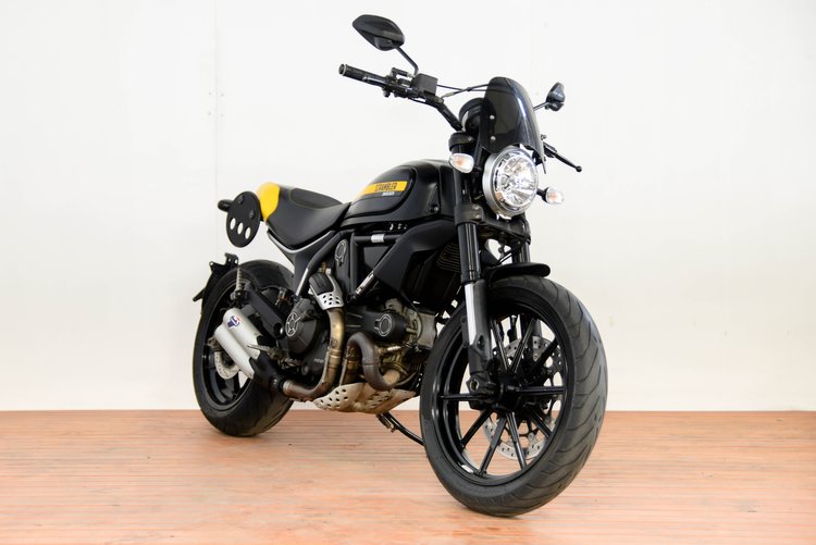 2015 DUCATI SCRAMBLER FULL THROTTLE SPORTS