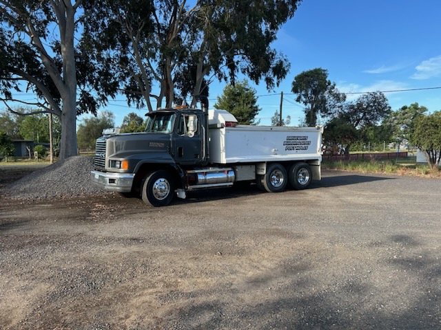 1997 MACK CH TIPPER