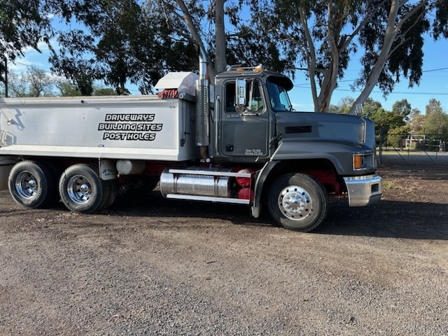 1997 MACK CH TIPPER