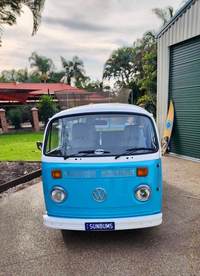 1978 VOLKSWAGEN KOMBI 8 SEATER VAN