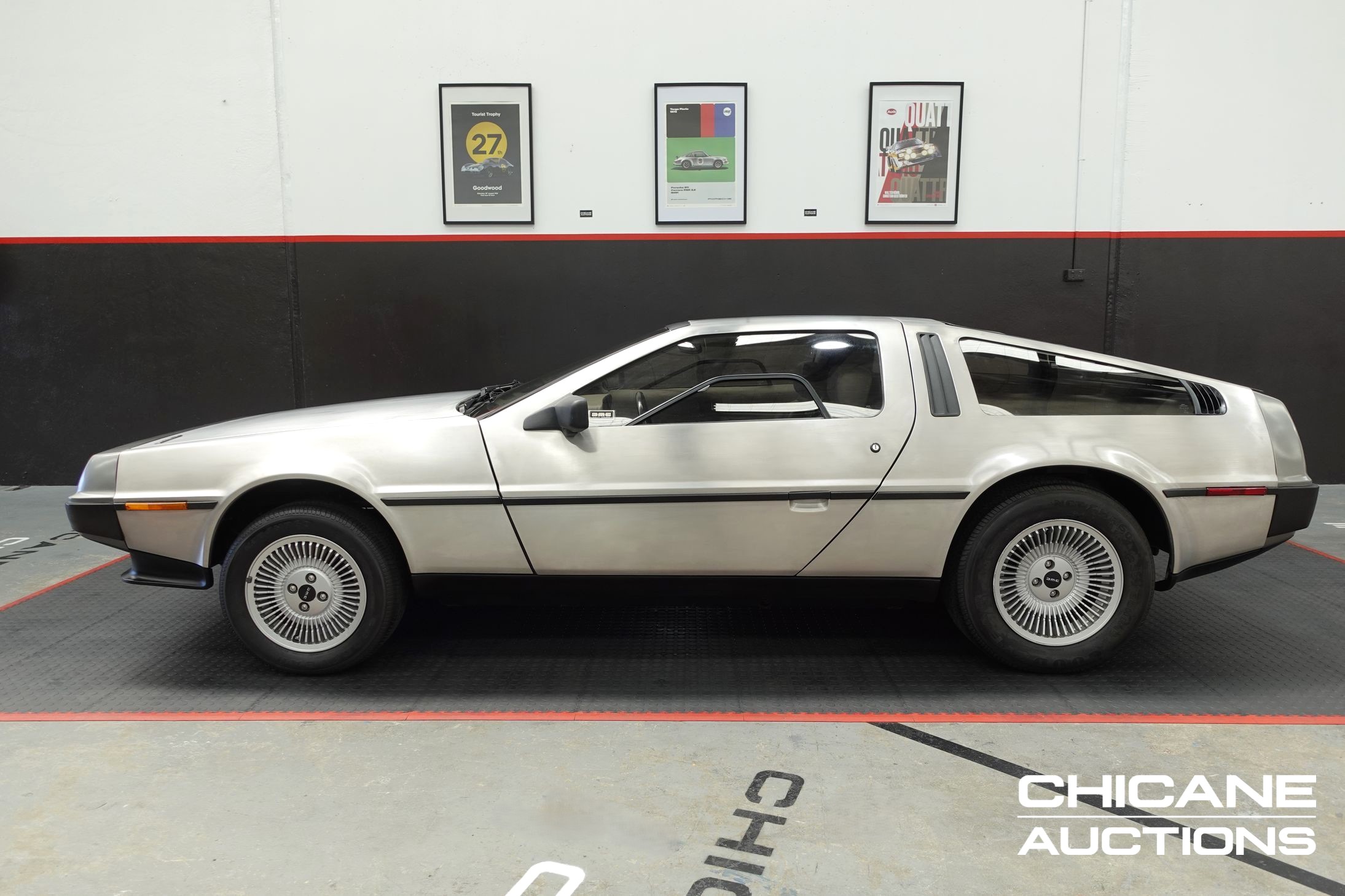 1981 DELOREAN DMC-12 COUPE