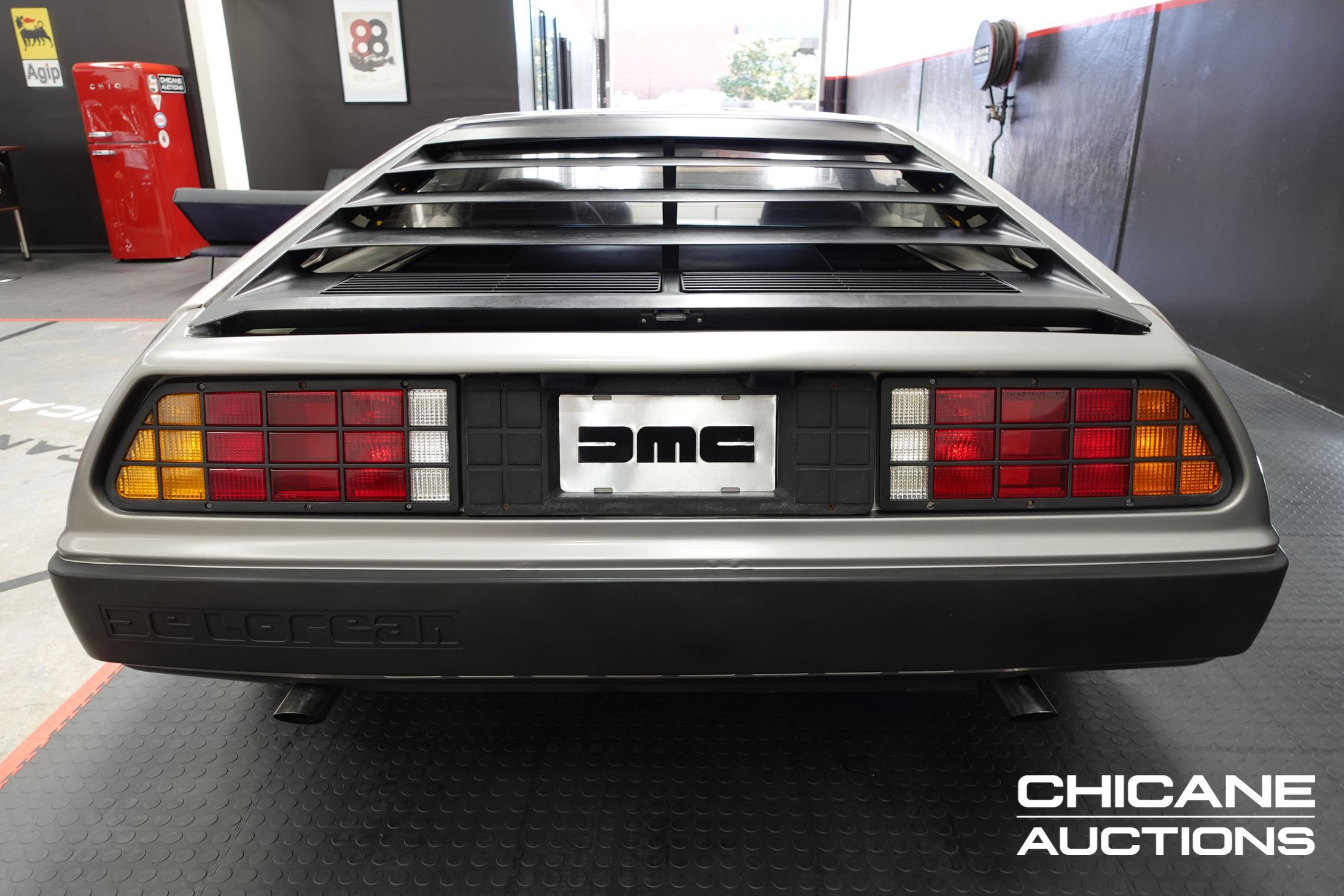 1981 DELOREAN DMC-12 COUPE