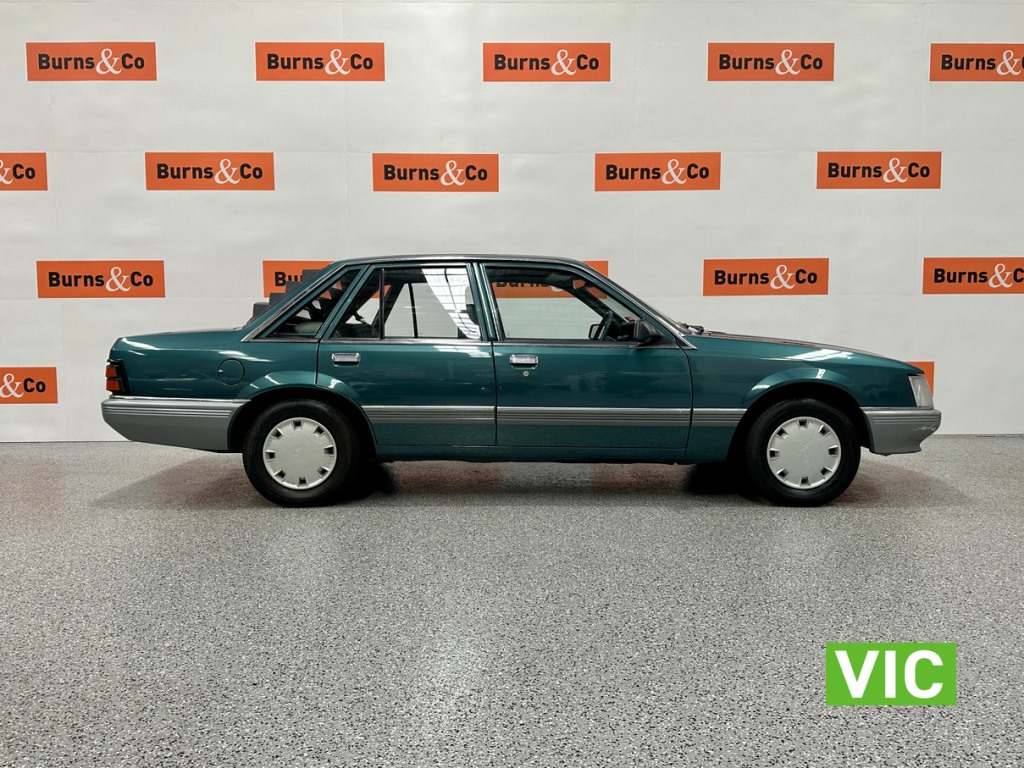 1985 HOLDEN COMMODORE VK SL 3 SP AUTOMATIC 4D SEDAN