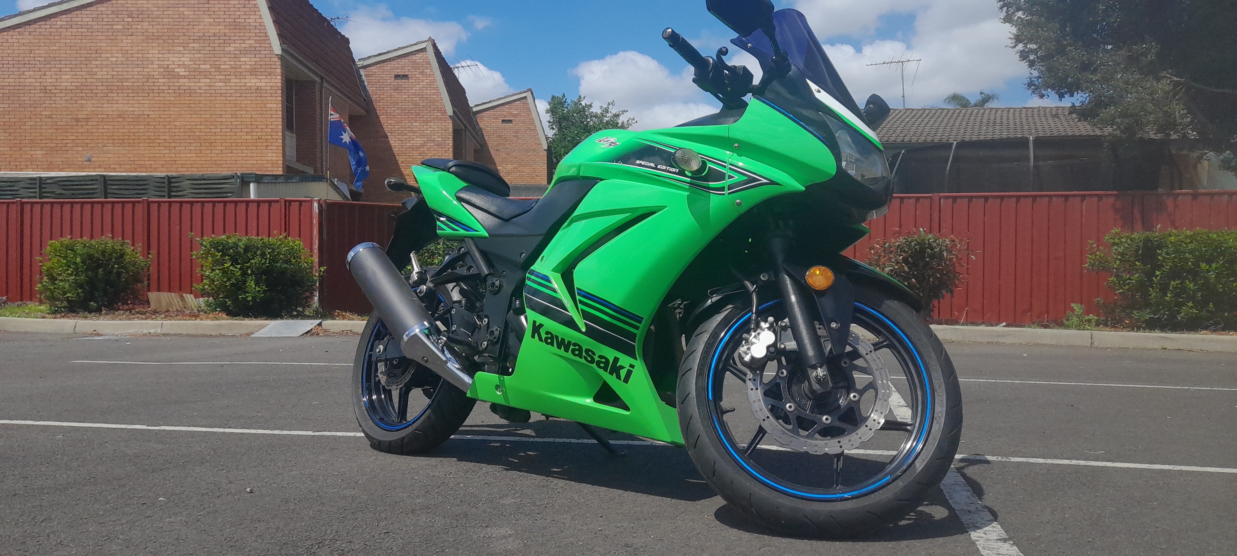 2012 KAWASAKI NINJA LE SPORTS 