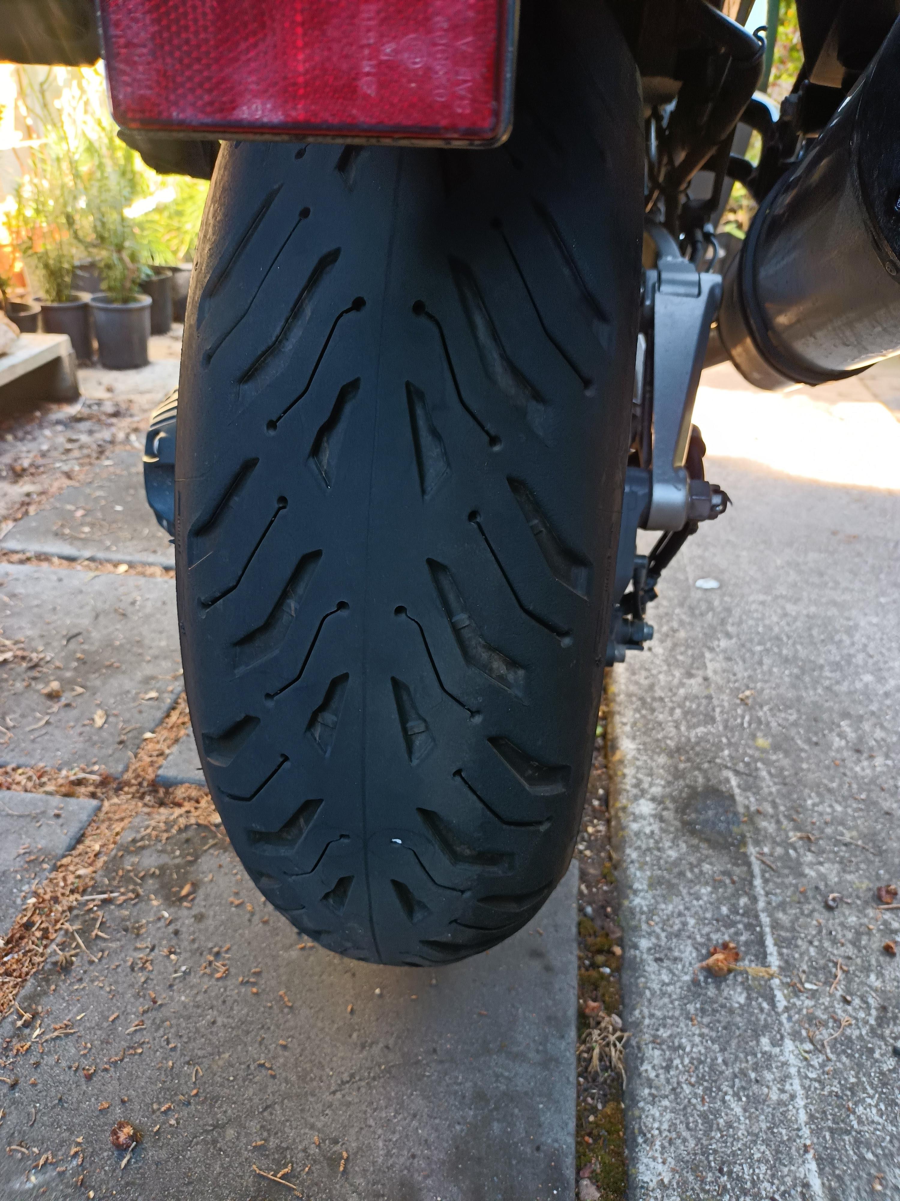 2011 KAWASAKI GTR 1400 ROAD