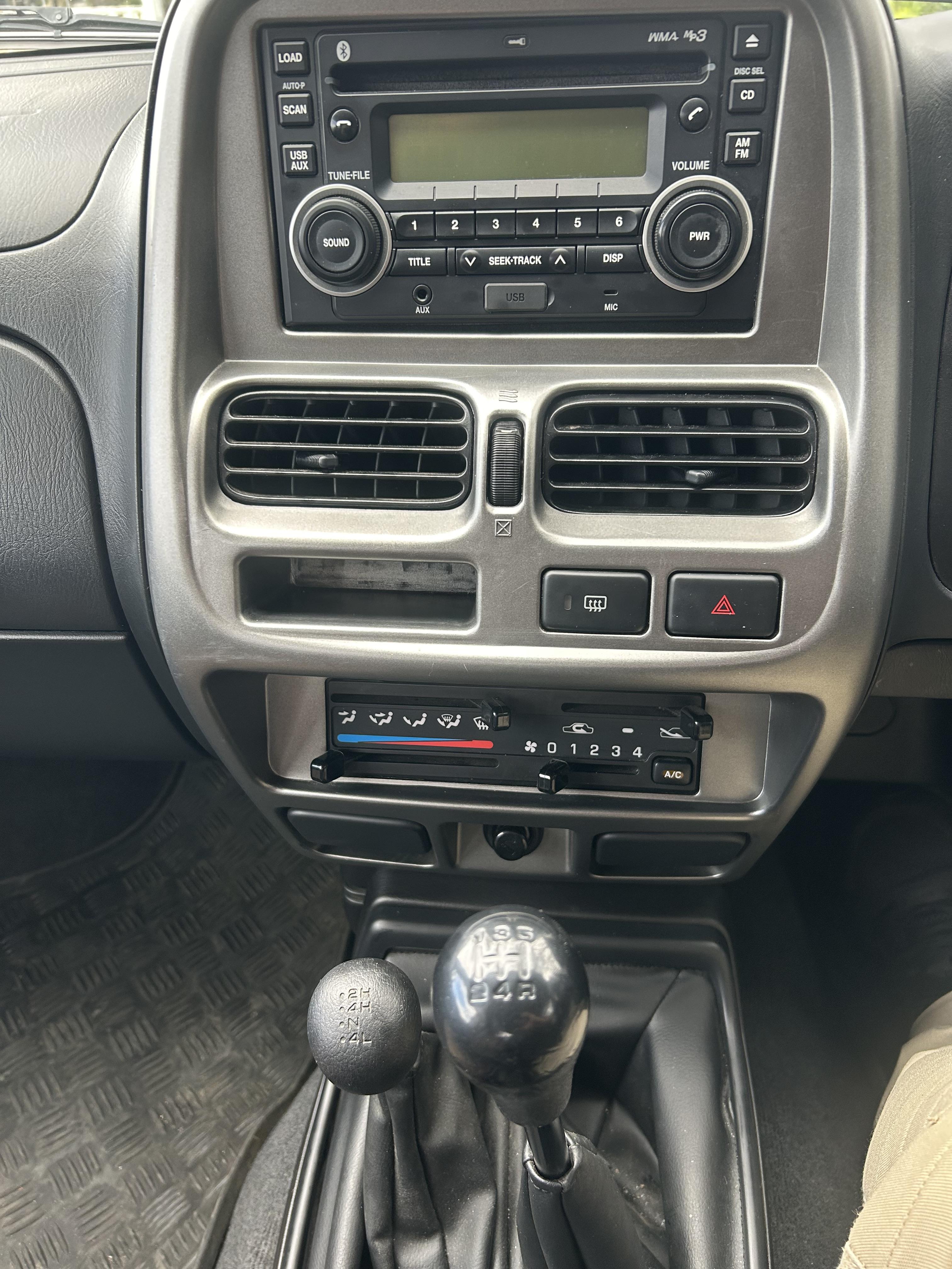 2012 NISSAN NAVARA TURBO DUAL CAB UTILITY