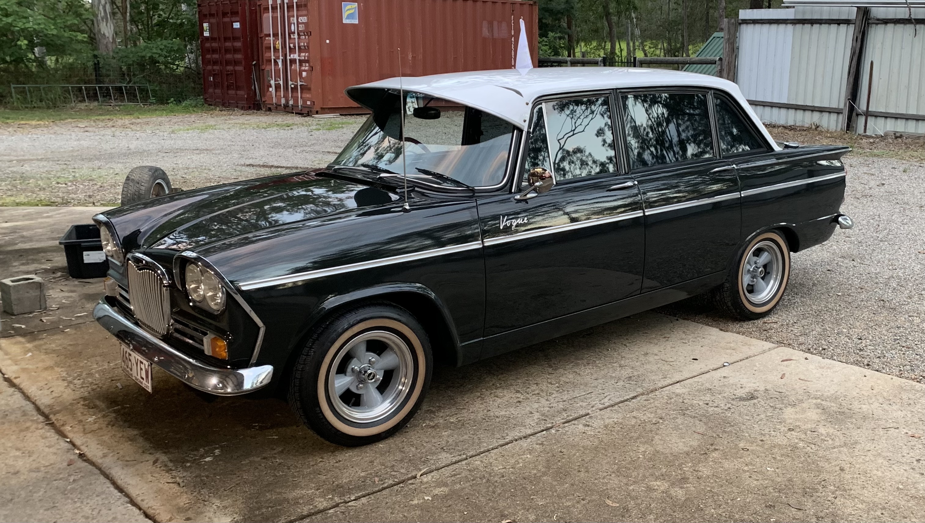 1965 HUMBER VOGUE MK 111 SEDAN