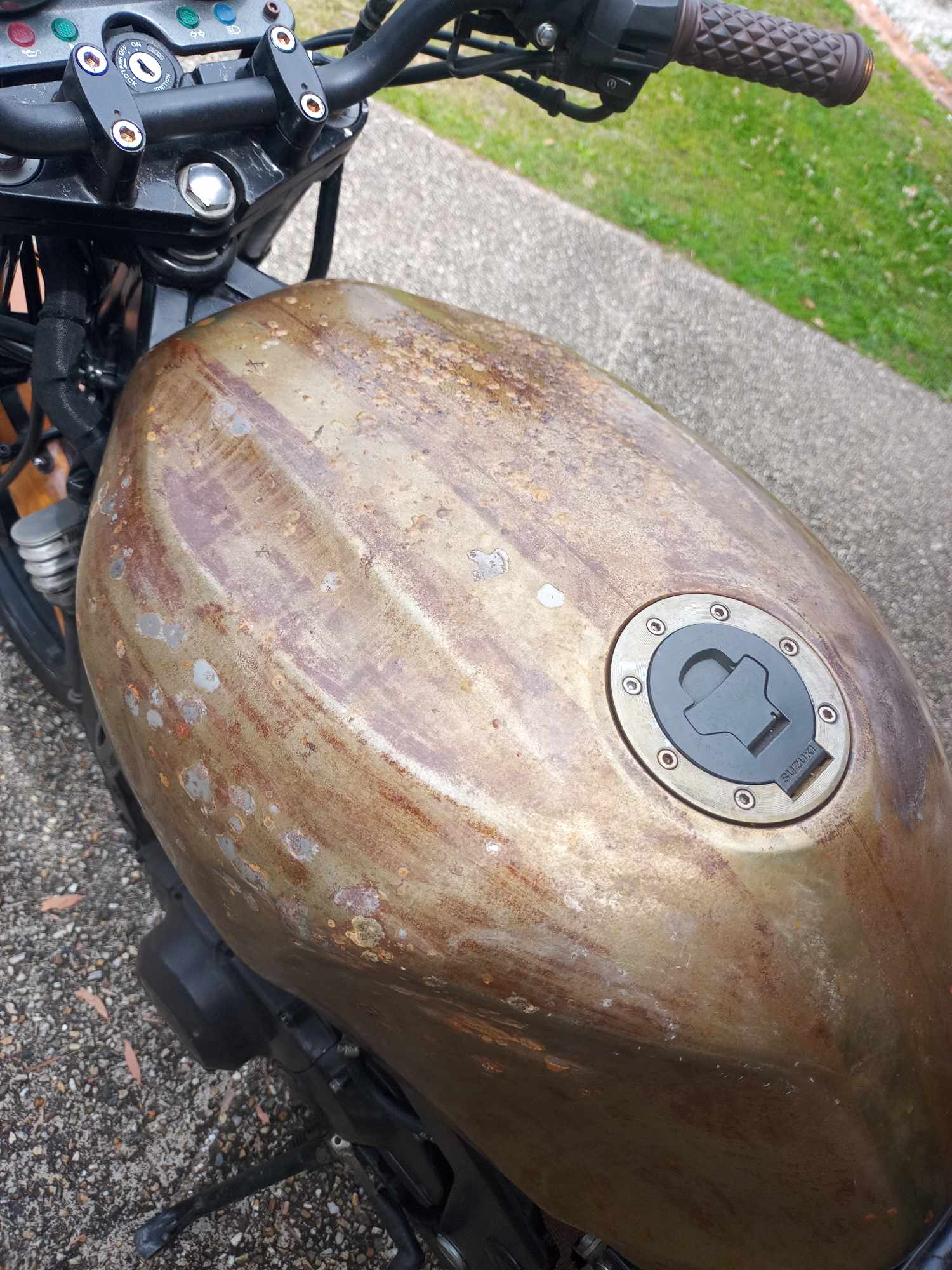 2005 SUZUKI GS500 ROAD
