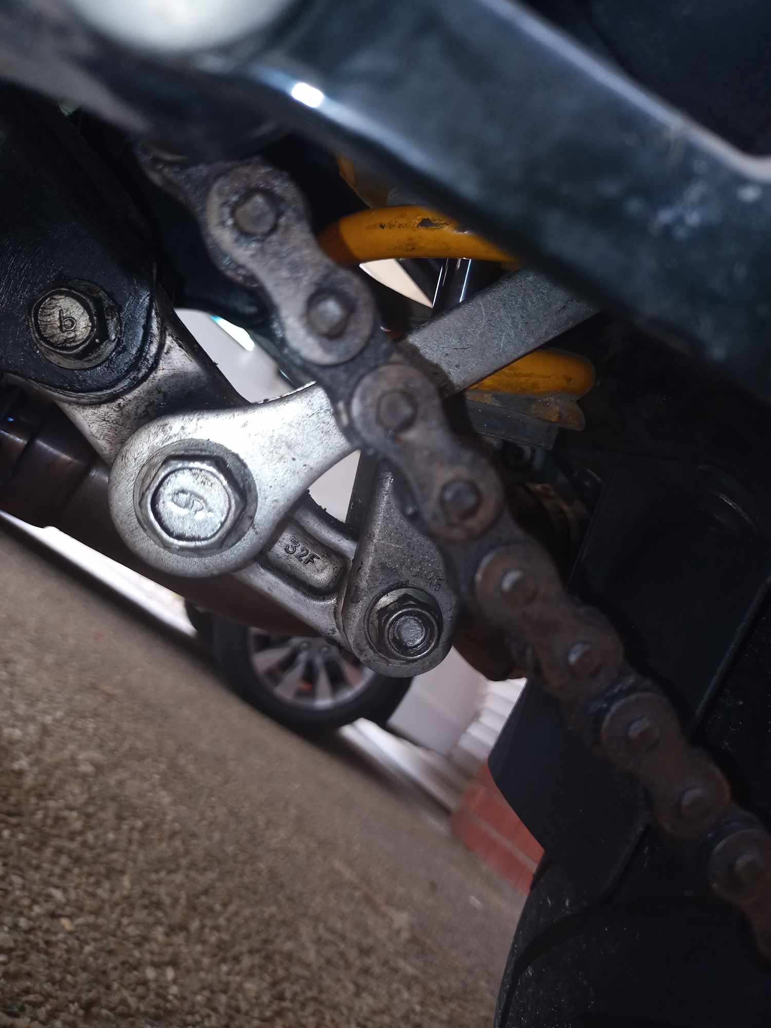 2005 SUZUKI GS500 ROAD