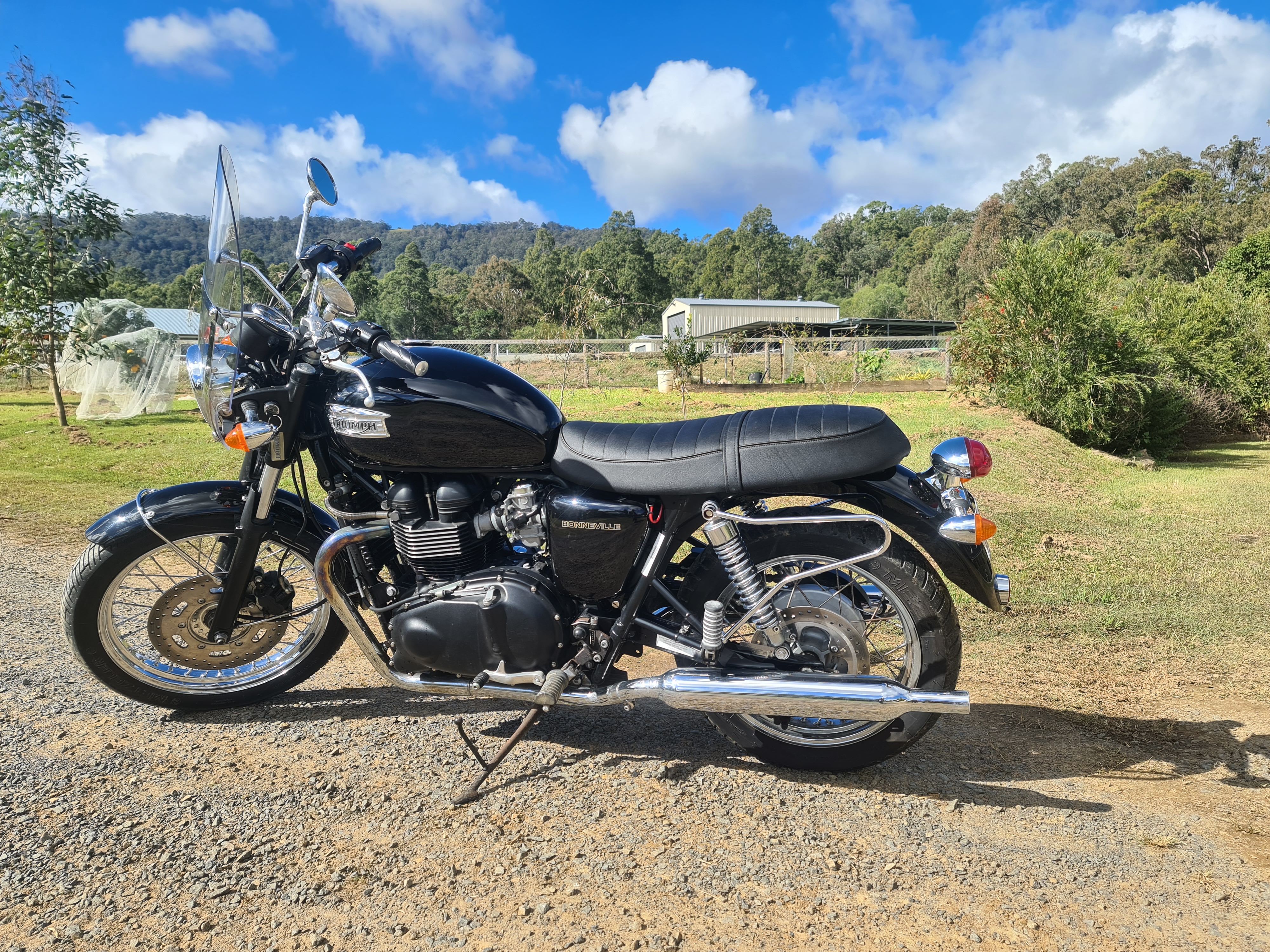 2008 TRIUMPH BONNEVILLE 865CC ROAD