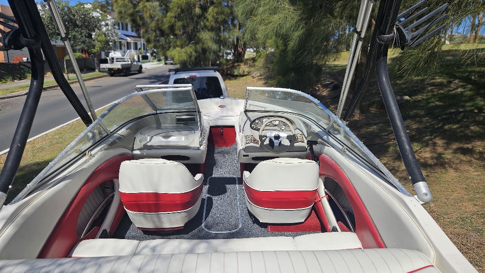 1998 BAYLINER 1850SS CAPRI SUPER SPORT SPECIAL EDITION