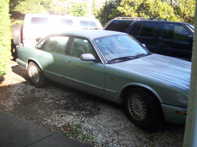 1998 JAGUAR XJ8 4.0 SALOON