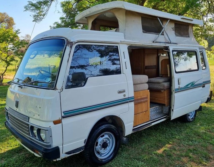 1983 NISSAN URVAN POP TOP CAMPERVAN
