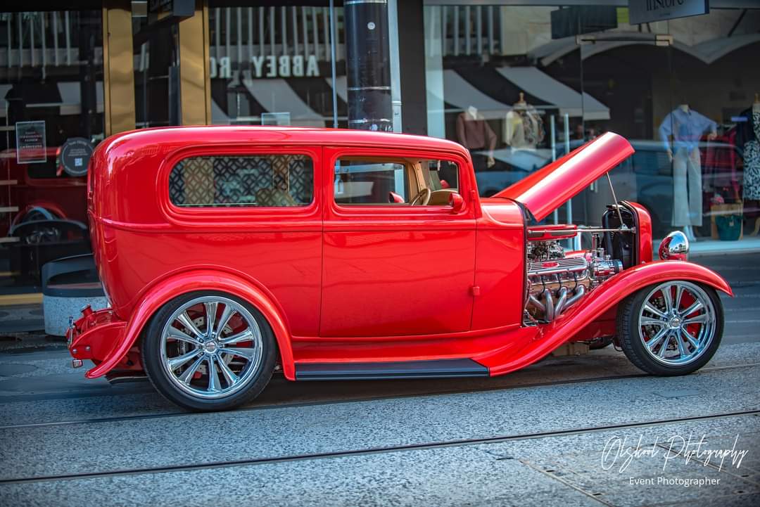 1932 FORD TUDOR HOT ROD