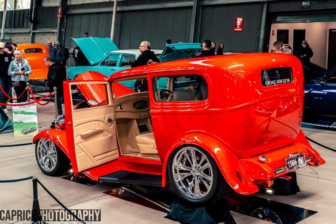 1932 FORD TUDOR HOT ROD
