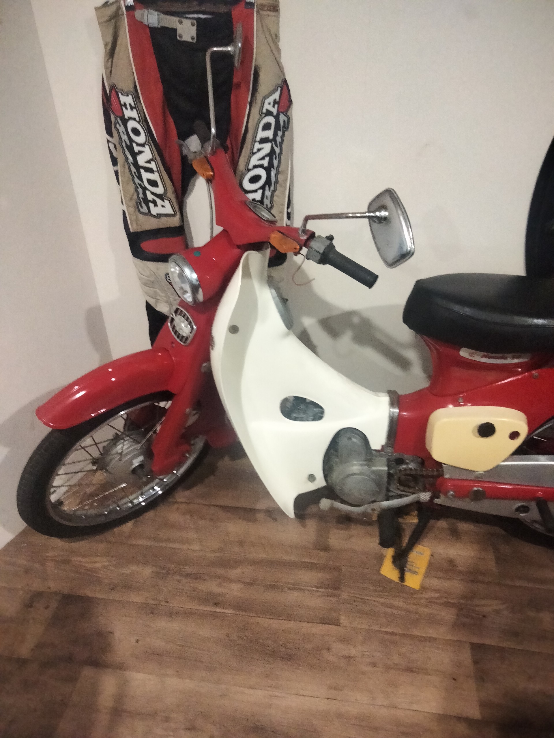 1961 HONDA C102 SUPER CUB 50CC POSTIE BIKE