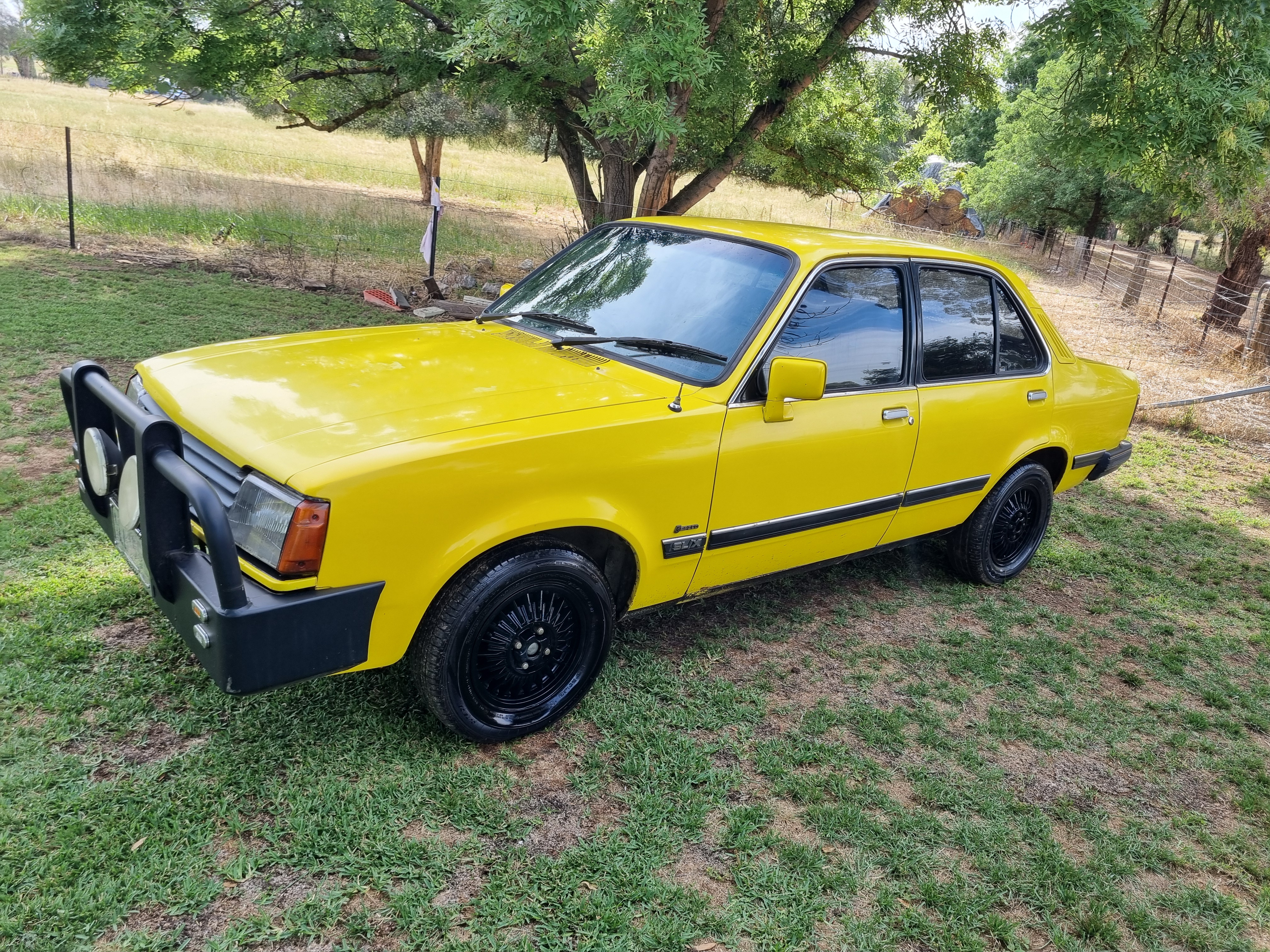 1984 HOLDEN GEMINI TG SL/X 5 SP MANUAL 4D SEDAN