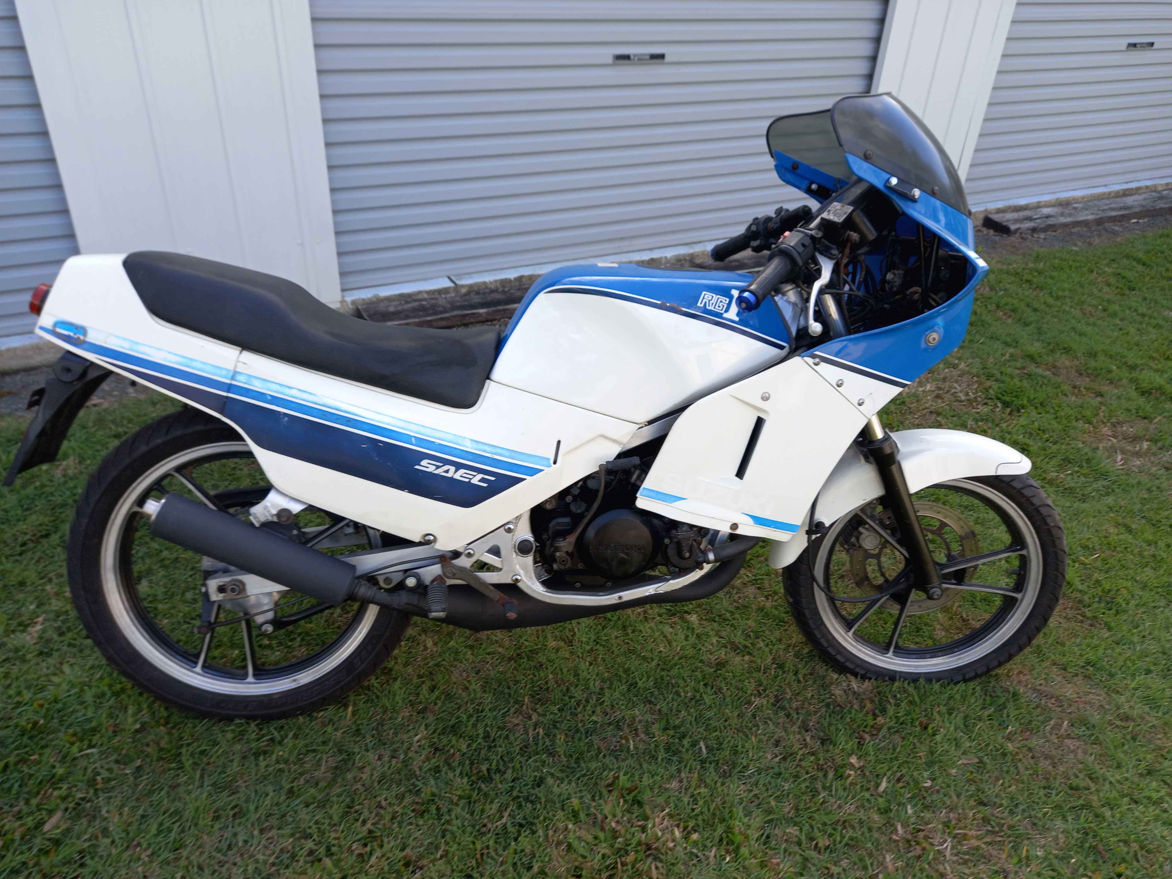 1985 SUZUKI RG125 ROAD