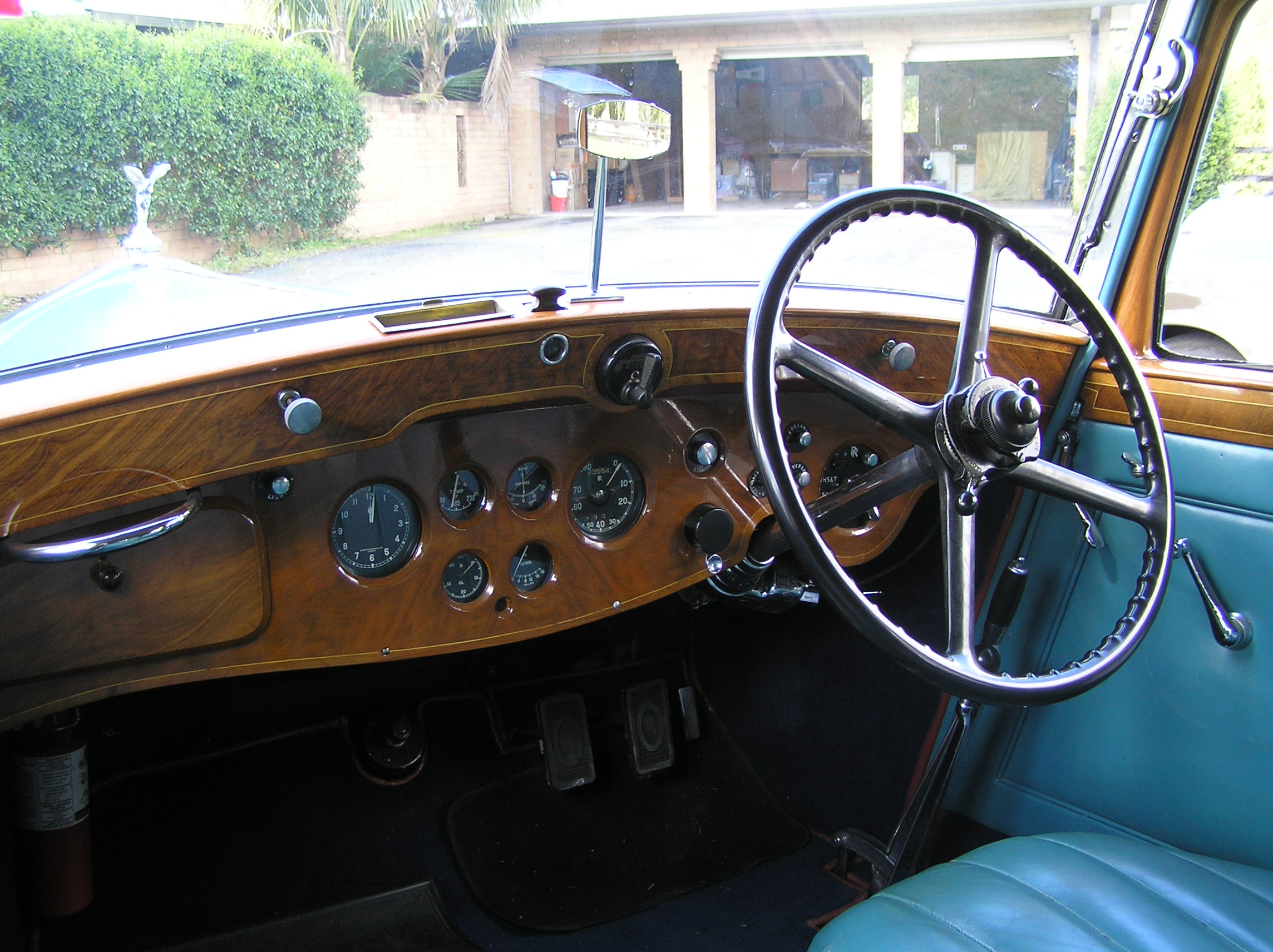 1935 ROLLS-ROYCE 20/25 SEDAN