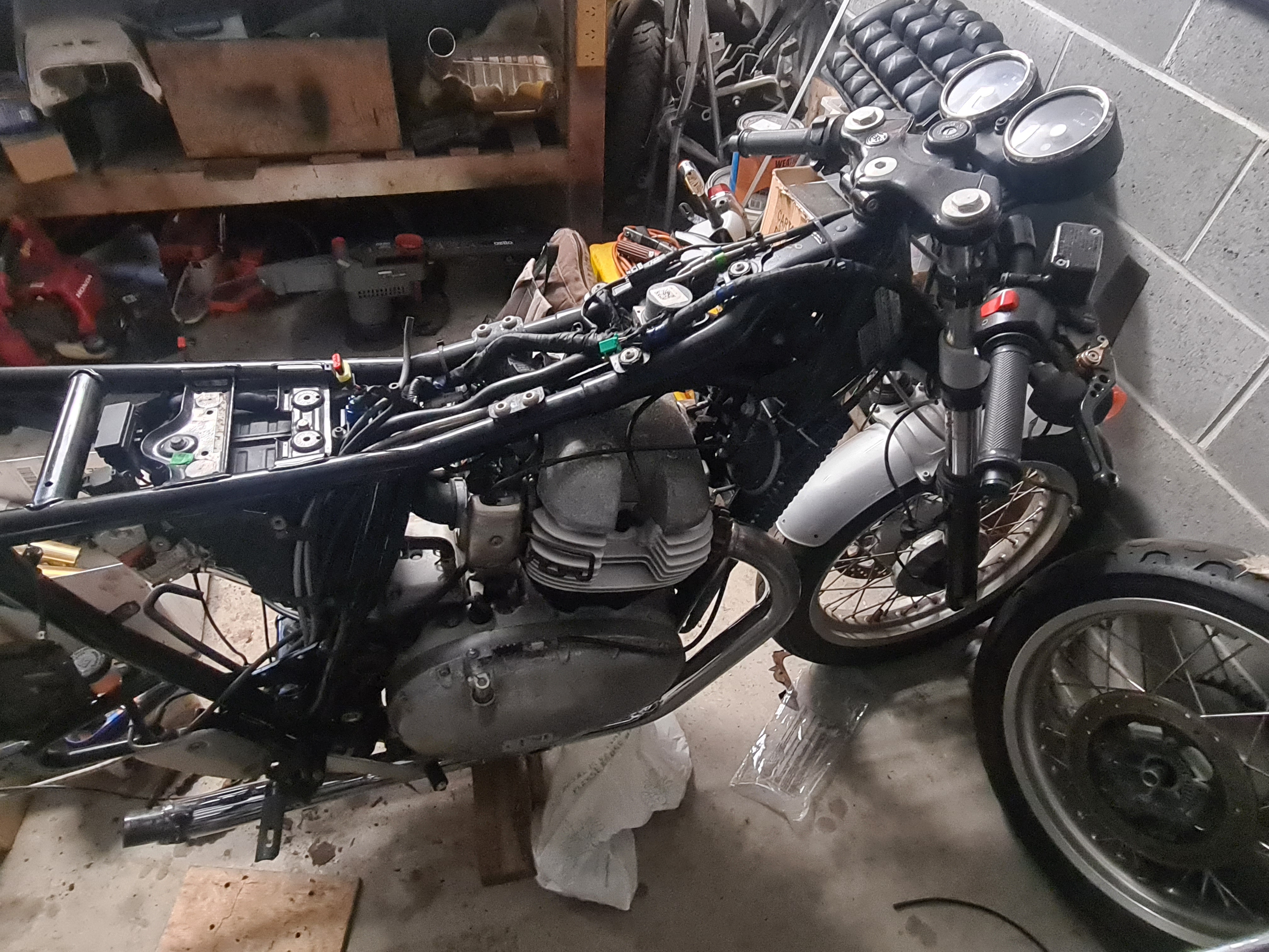 2020 ROYAL ENFIELD CLASSIC 650 ROAD 