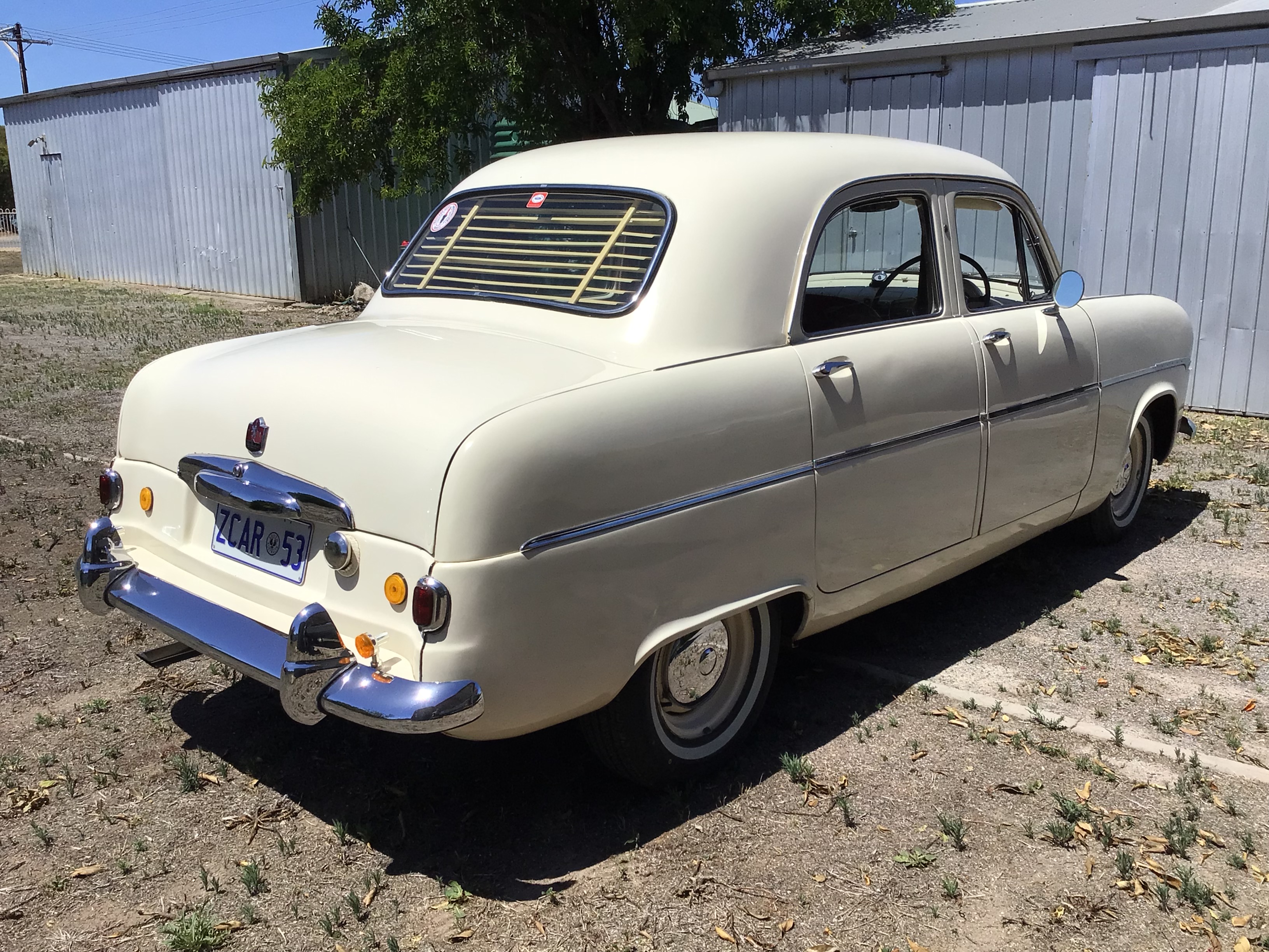 1953 FORD ZEPHYR MK1 CLASSIC MANUAL SEDAN