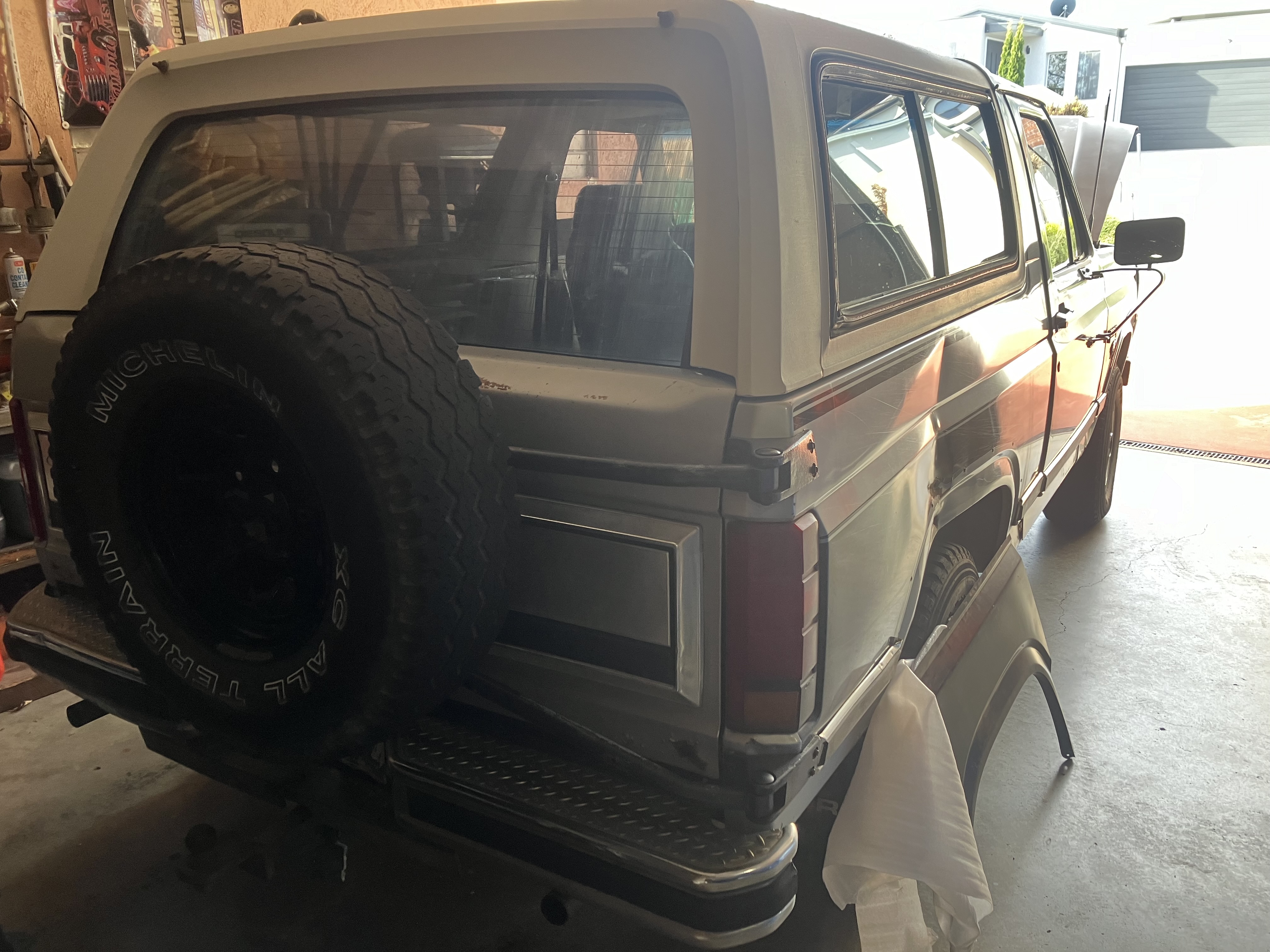 1985 FORD BRONCO WAGON